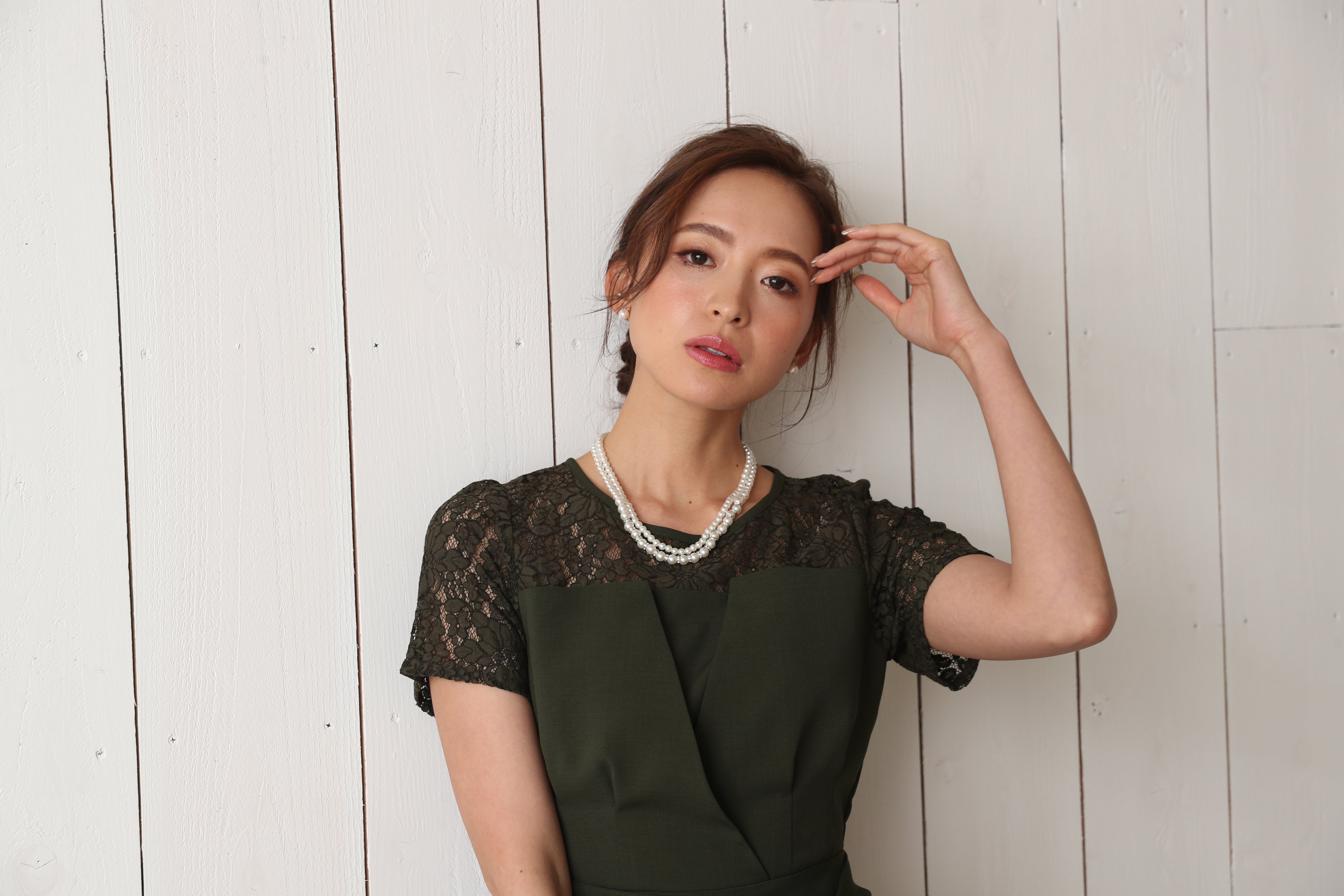 [レンタル] BELINDA DE CAPRIS 袖付きタックテーパード オールインワン パンツドレス カーキの宅配レンタル - 34