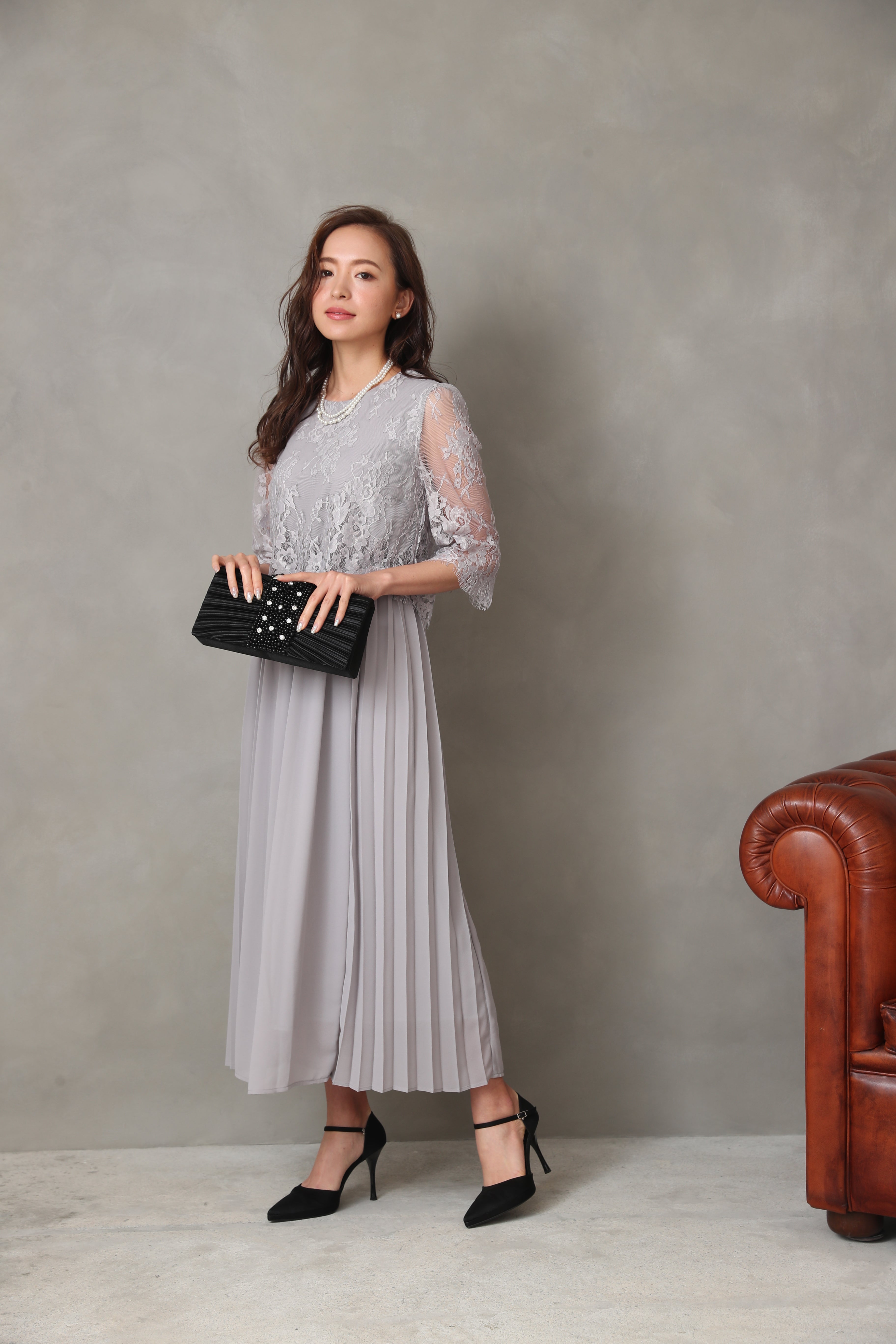 [レンタル] BELINDA DE CAPRIS サイドプリーツ レーススリーブ ワンピースドレス グレーの宅配レンタル - 7