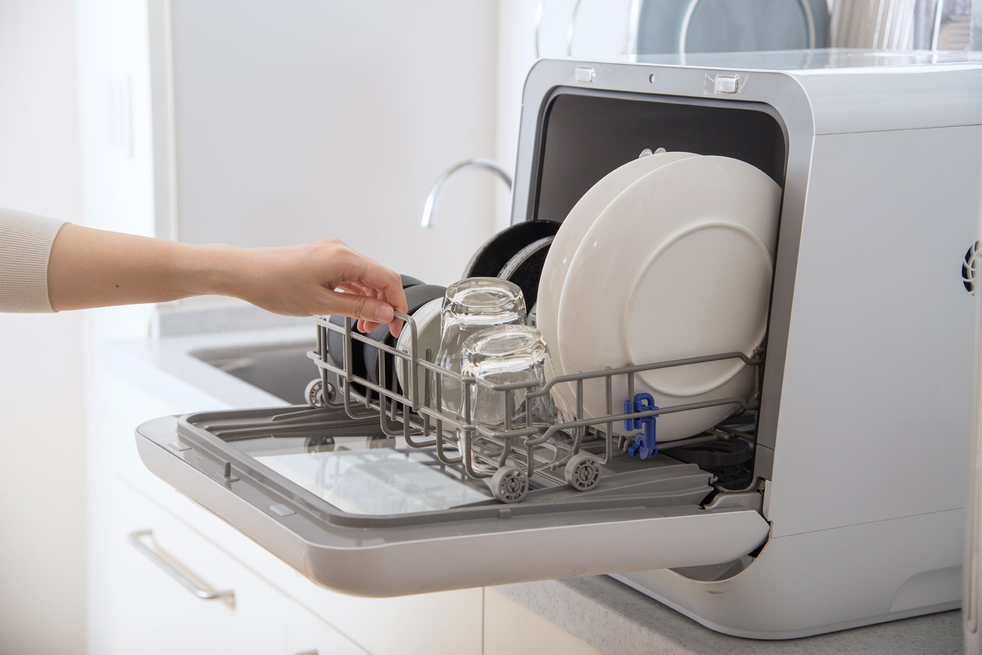 [レンタル] [～食器16点]siroca（シロカ）2WAY食器洗い乾燥機 SS-M151 工事不要 タンク式 分岐水栓対応 - 6