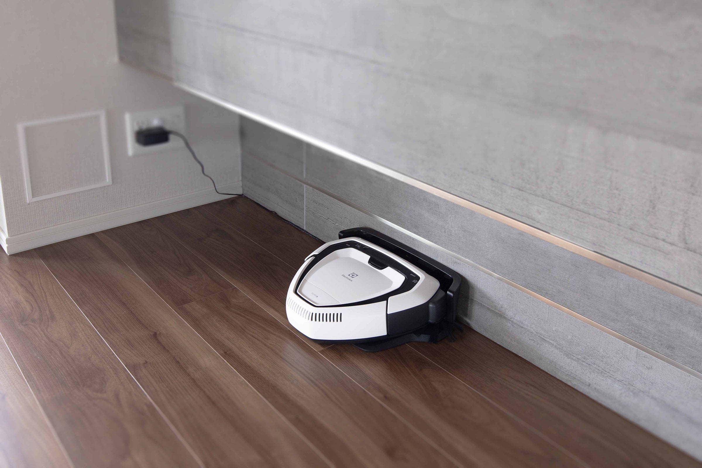 [レンタル] Electrolux(エレクトロラックス) ロボット掃除機 PUREi8 PI81-4SWP - 11