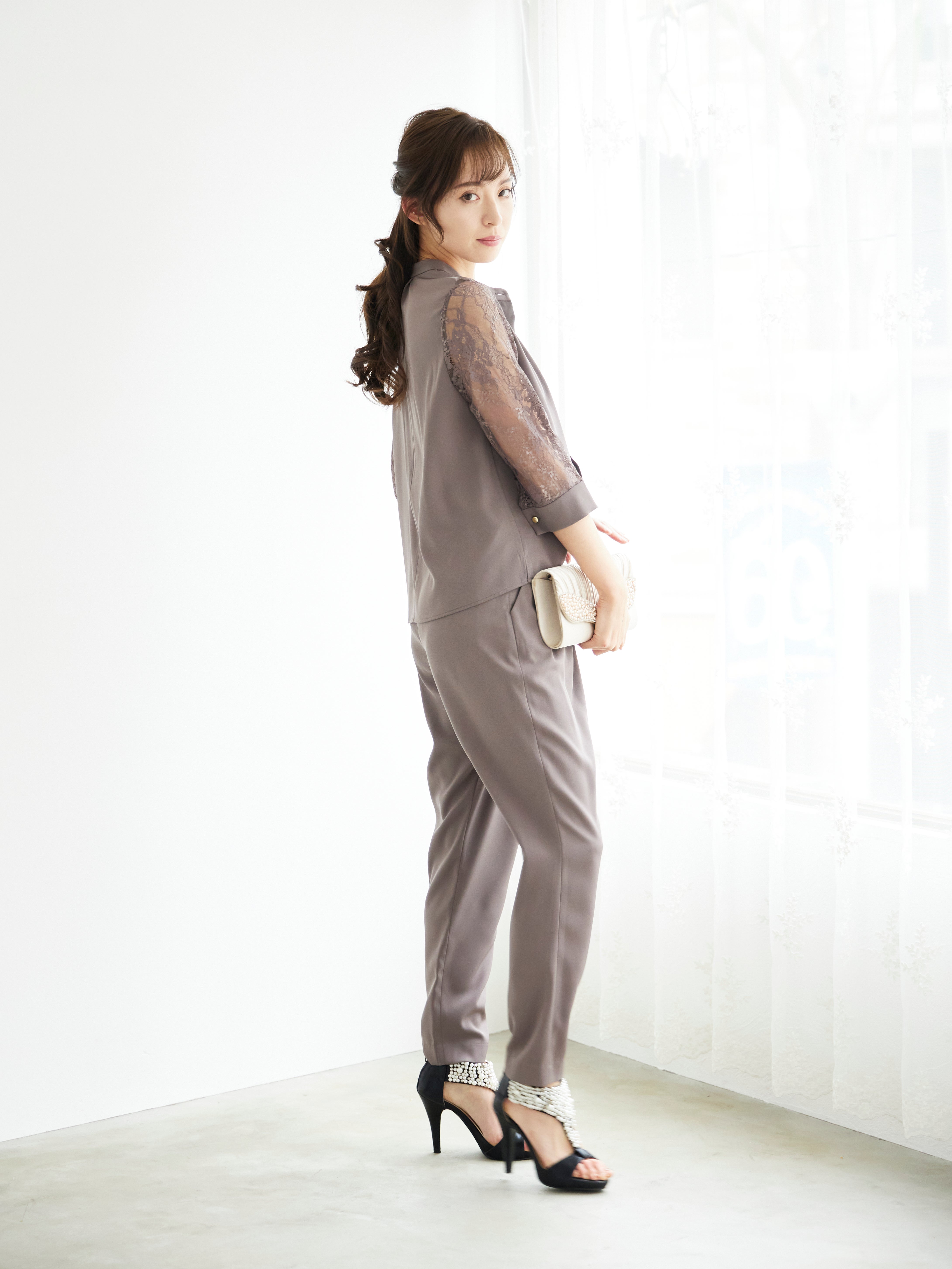 [レンタル] BELINDA DE CAPRIS 前開きブラウス セットアップ テーパードパンツドレス モカの宅配レンタル - 11