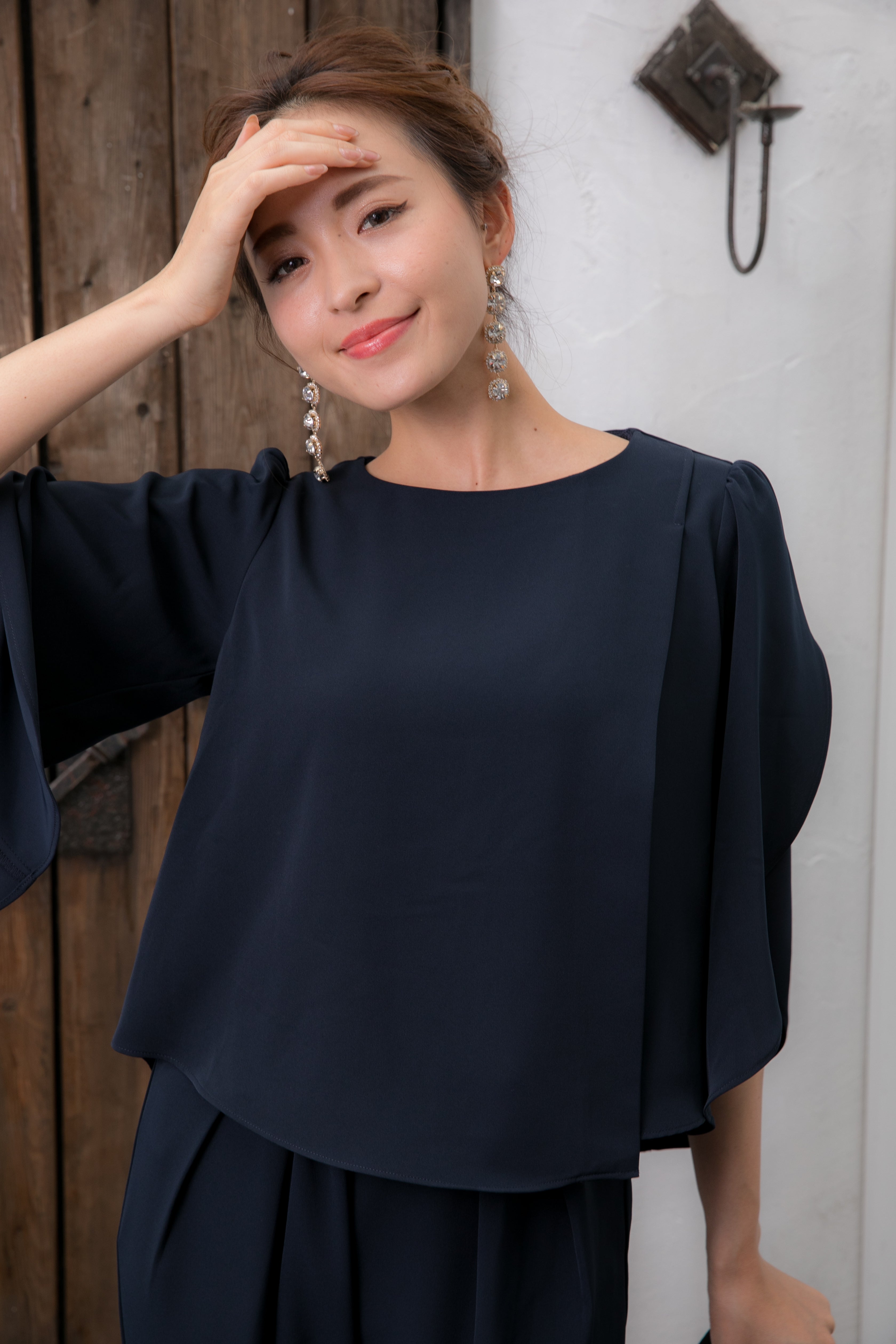 [レンタル] BELINDA DE CAPRIS チューリップスリーブ セットアップ パンツドレス ネイビーの宅配レンタル - 10