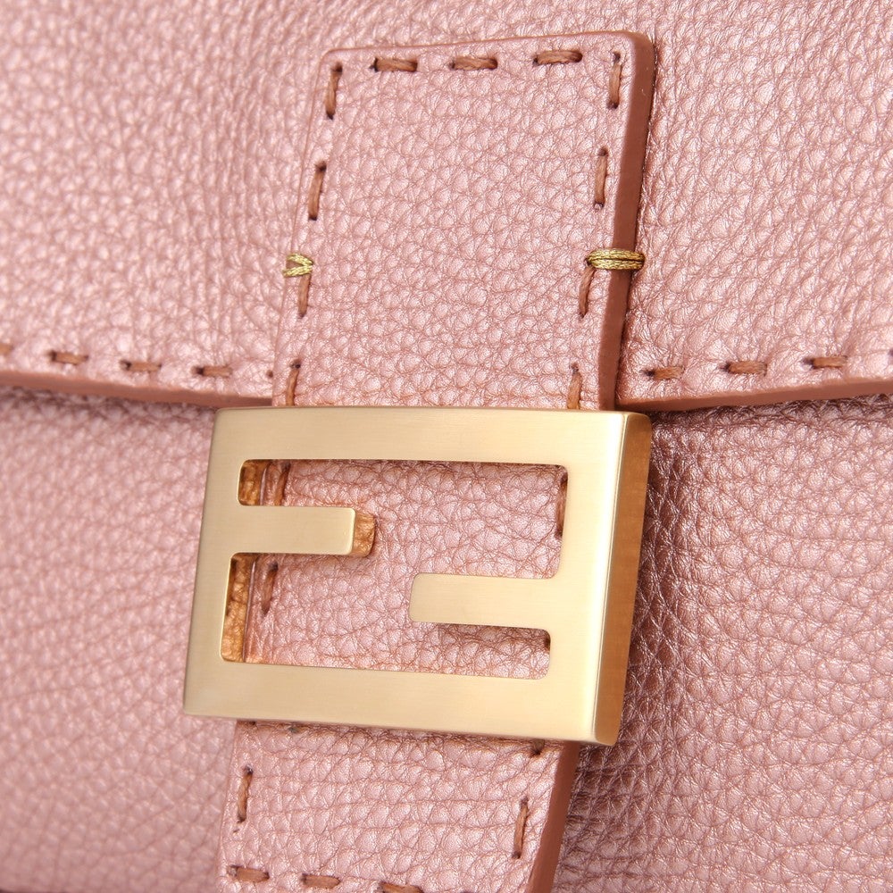 レンタル] レディース フェンディ カーフレザー セレリアバケット