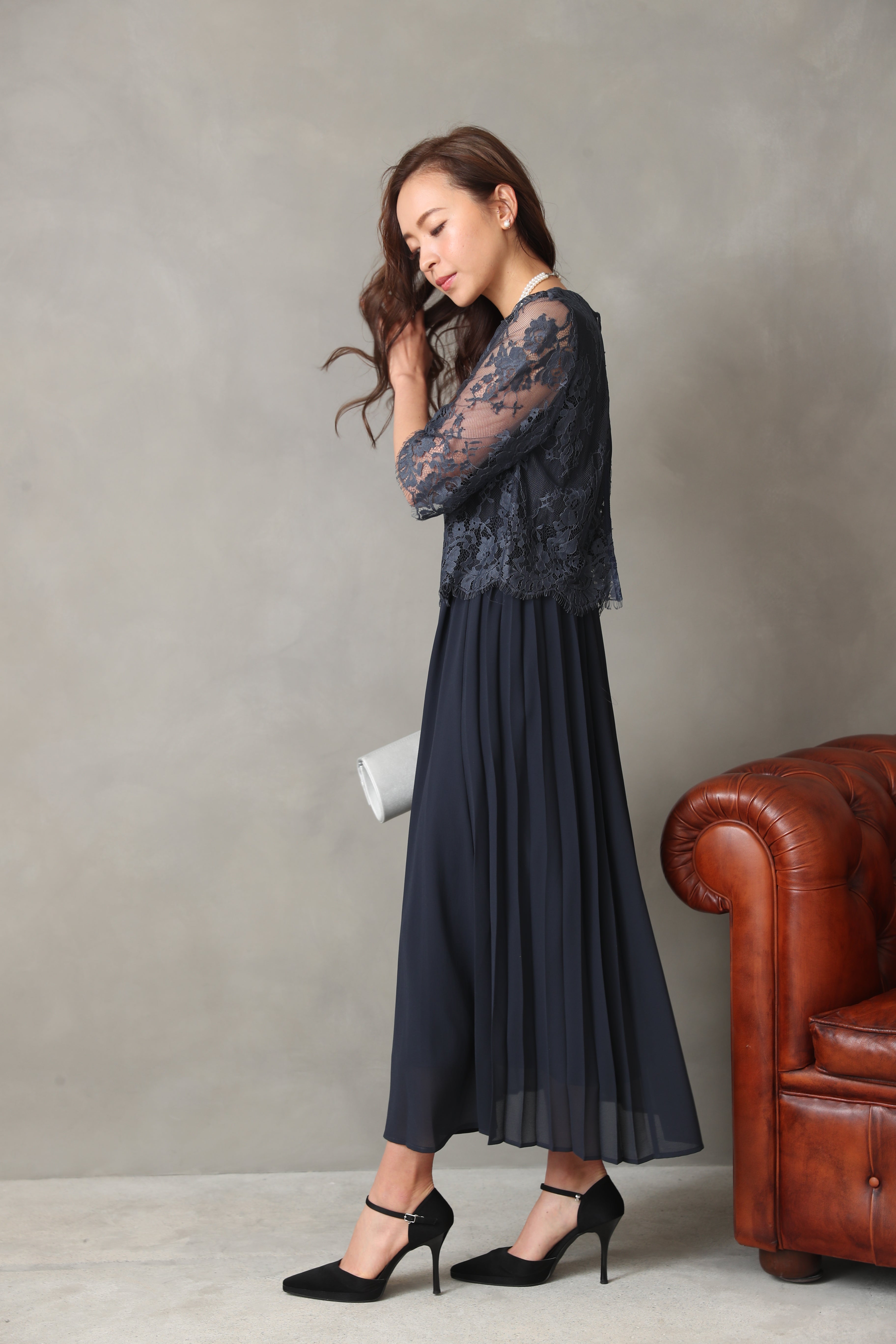 [レンタル] BELINDA DE CAPRIS サイドプリーツ レーススリーブ ワンピースドレス ネイビーの宅配レンタル - 23