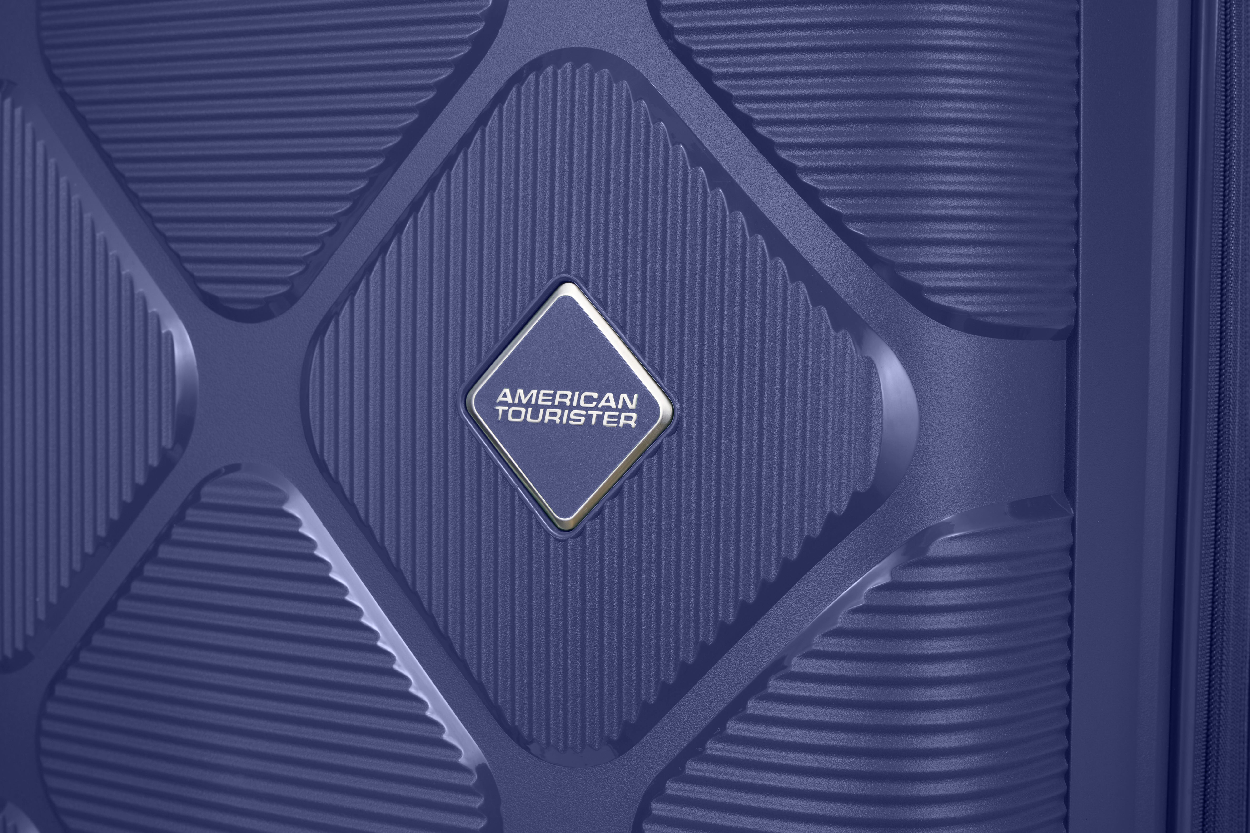 [レンタル] [8-10泊向けサイズ]アメリカンツーリスター インスタゴン スピナー81EXP 123L/拡張時139L ハード スーツケースの宅配レンタル - 17