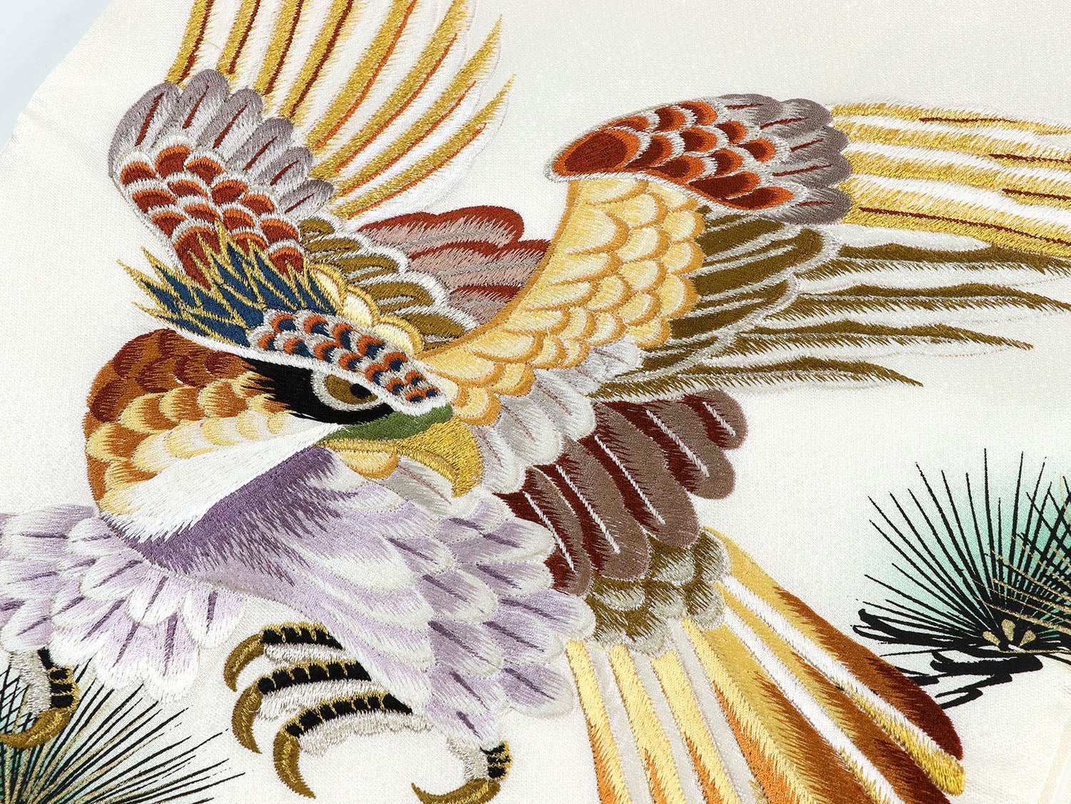 [レンタル] 男の子 お宮参り 産着 レンタル6点フルセット 正絹 松と刺繍の鷹 白色の宅配レンタル - 4