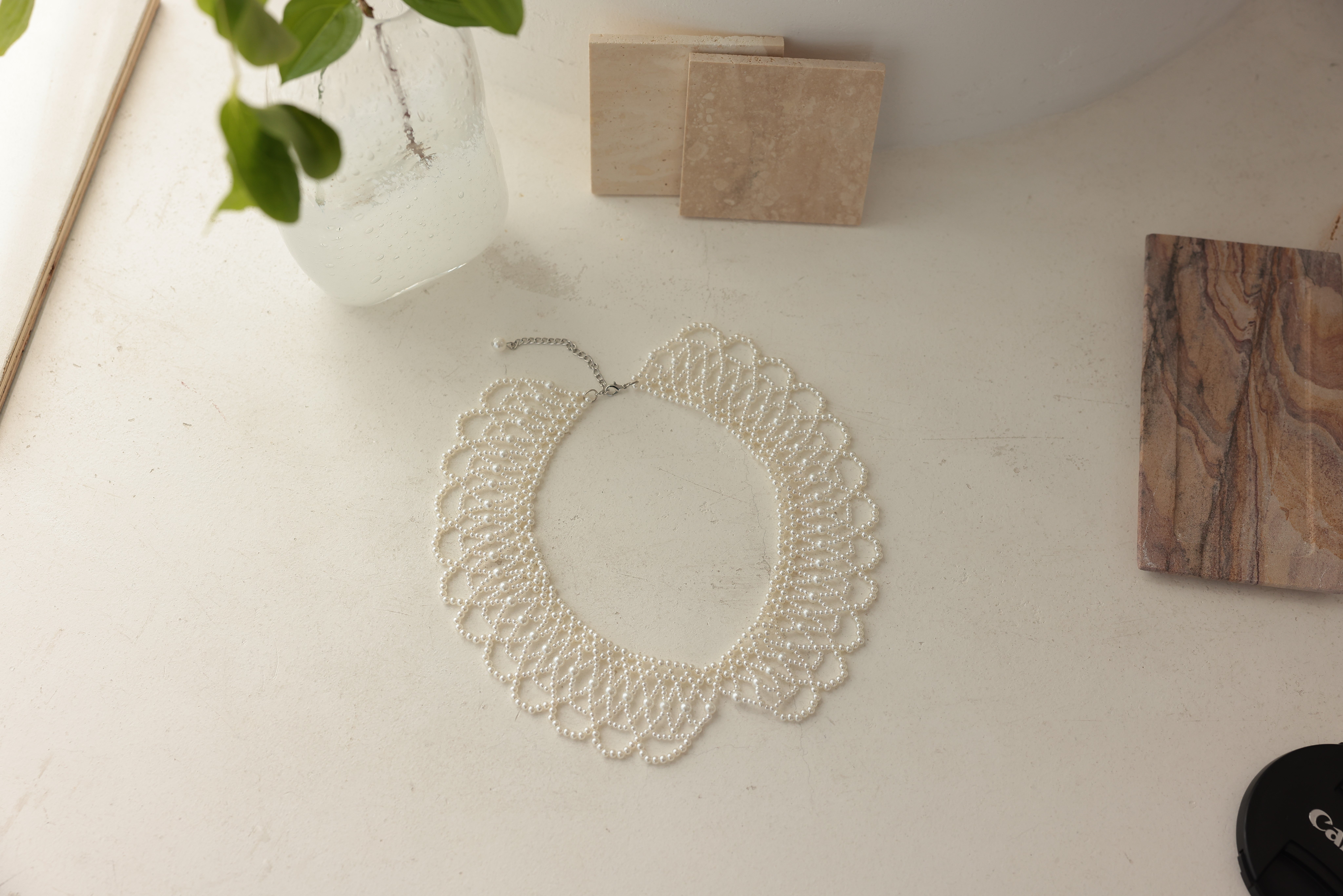 [レンタル] アートマリー つけ襟風編み上げパールネックレス ホワイト