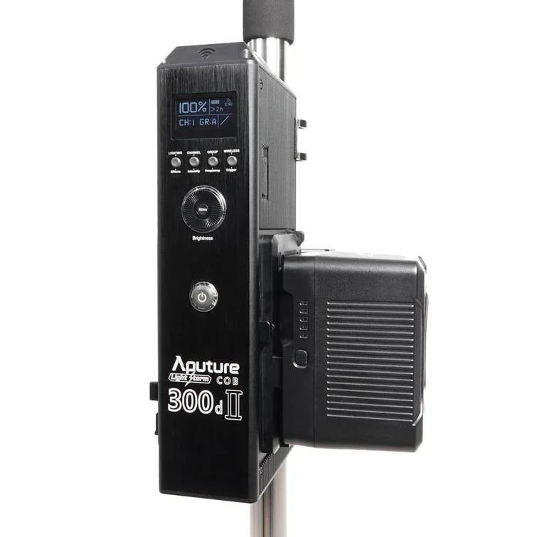 [レンタル] 【スタンド無し】Aputure APV0129A2F ライトストーム LS C300d II デイライト単色(5600K) - 3