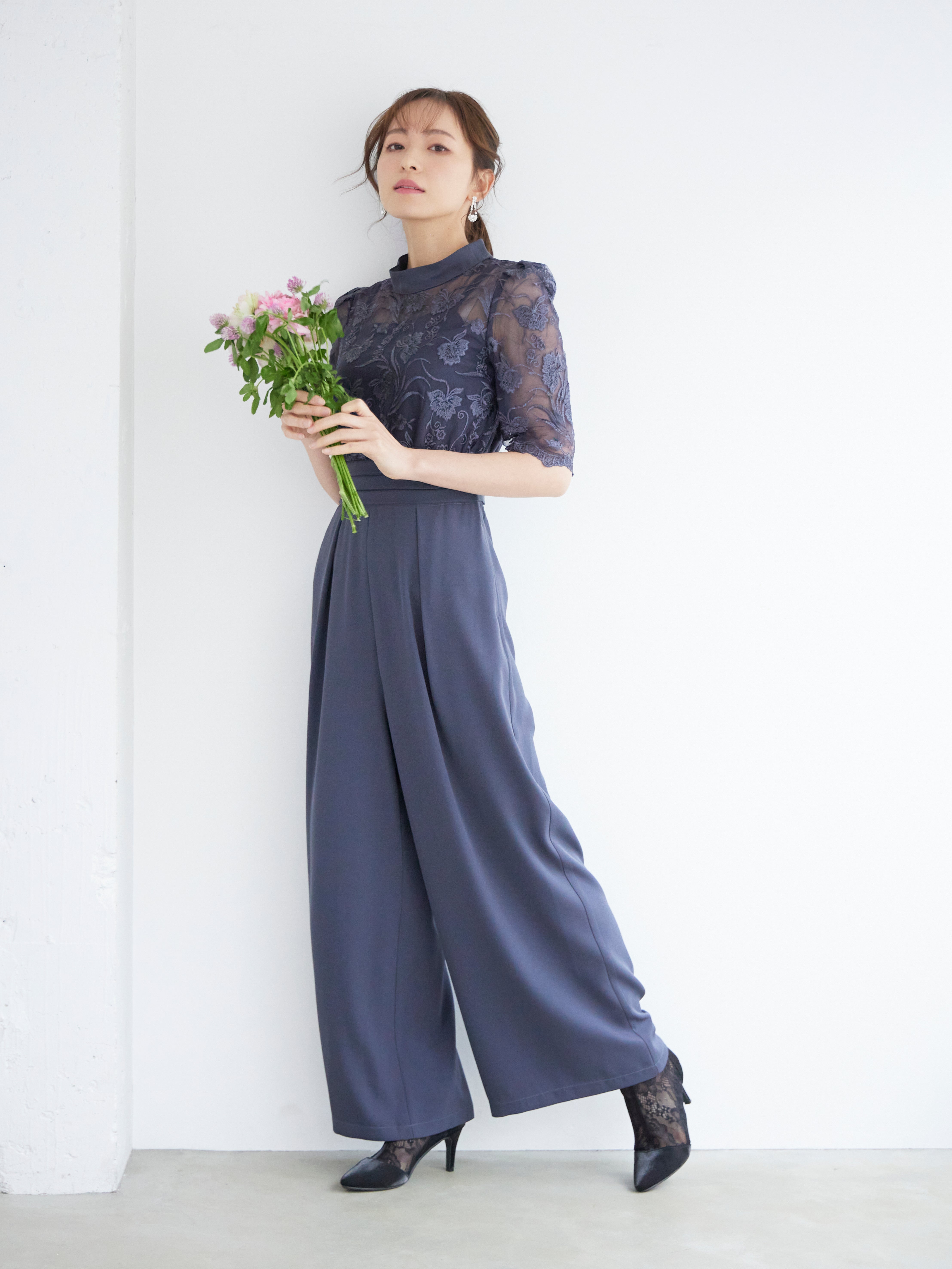 [レンタル] BELINDA DE CAPRIS 刺繍レース オールインワン パンツドレス グレーの宅配レンタル - 2