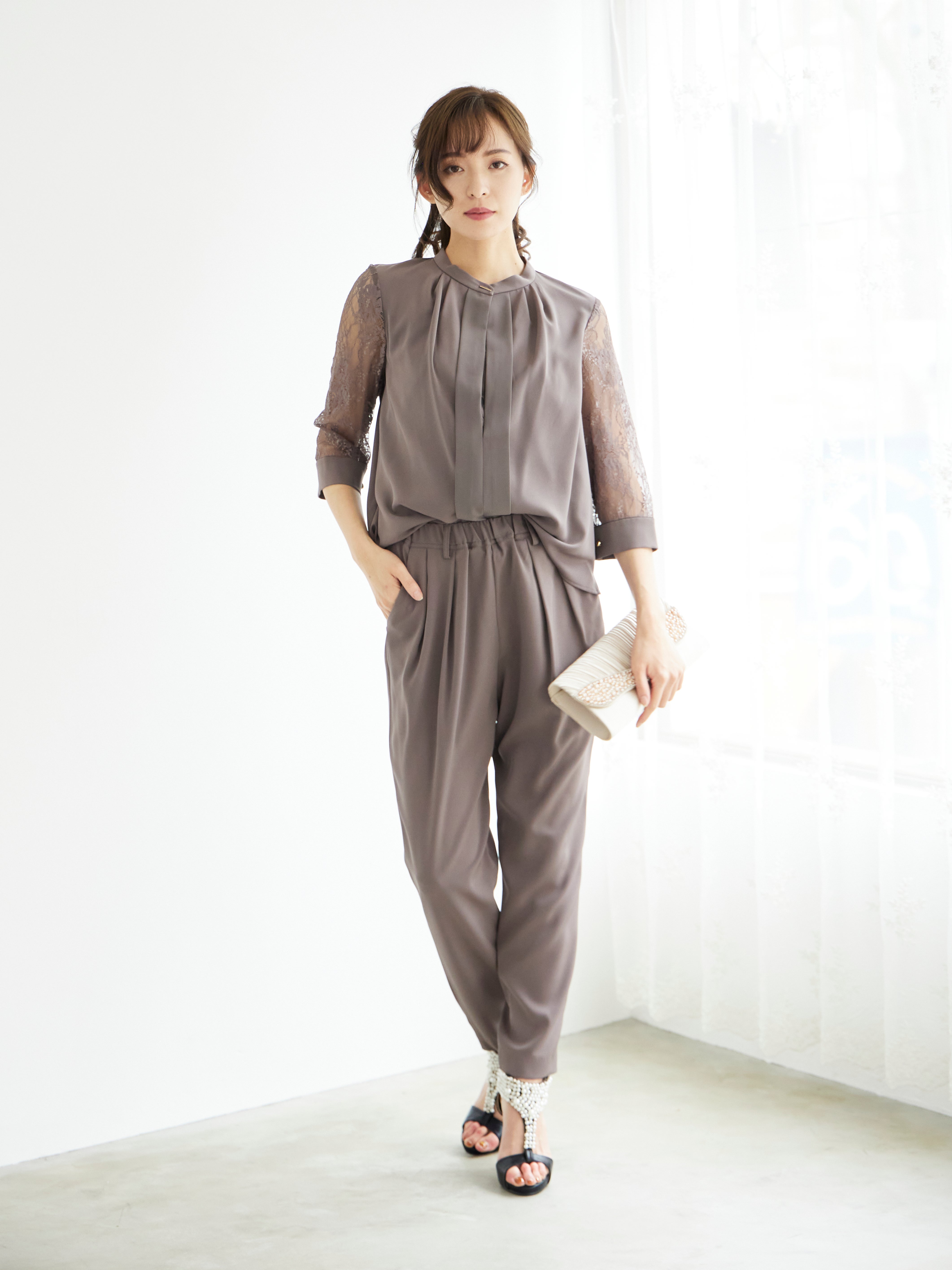 [レンタル] BELINDA DE CAPRIS 前開きブラウス セットアップ テーパードパンツドレス モカの宅配レンタル - 10