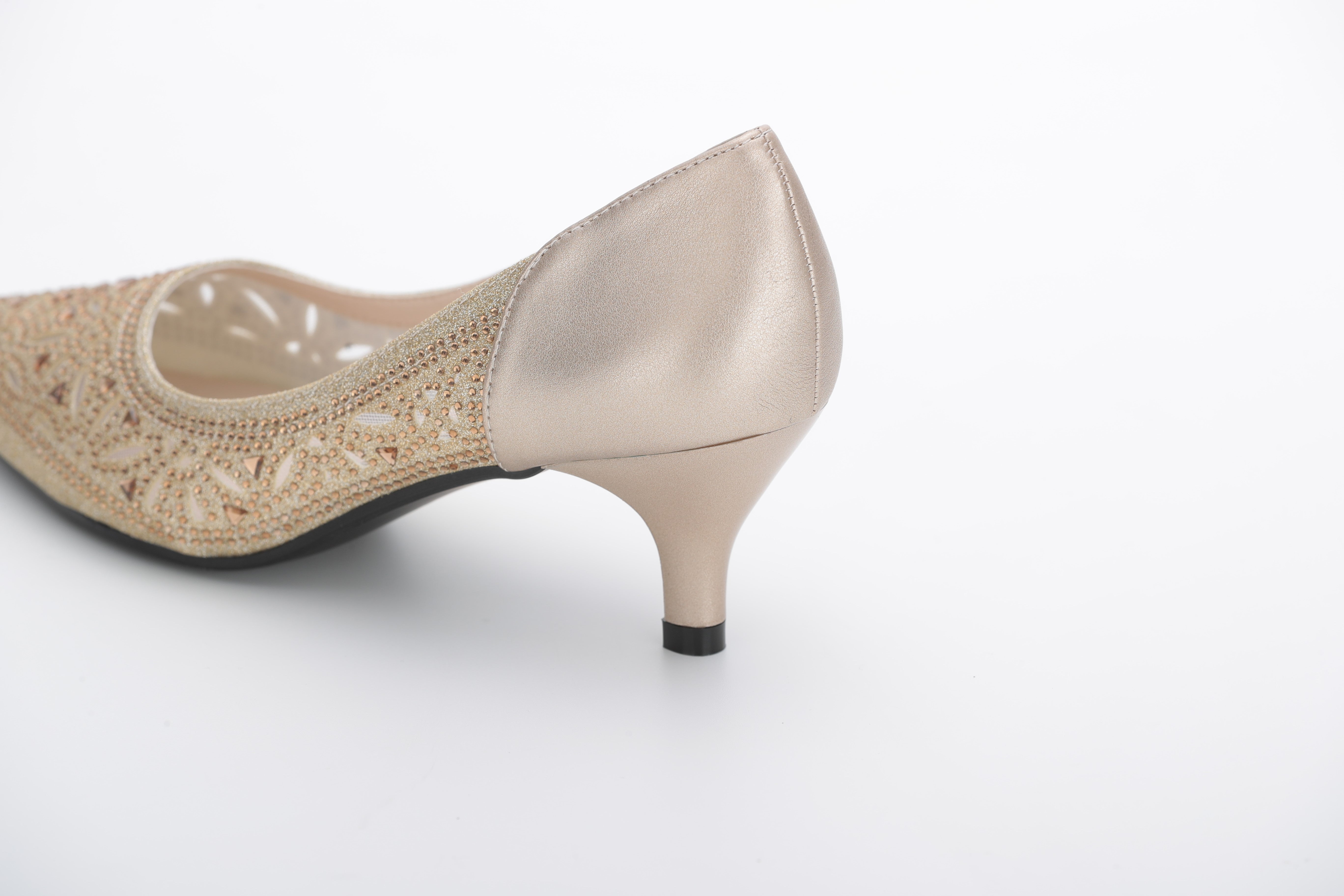 [レンタル] アートマリー 幾何学柄グリッターパンプス ゴールドの宅配レンタル - 5