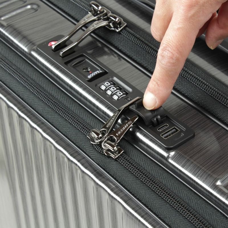 [レンタル] [1-3泊向けサイズ]BERMAS INTER CITY No.60523 33L ハードスーツケース ブラックヘアラインの宅配レンタル - 9