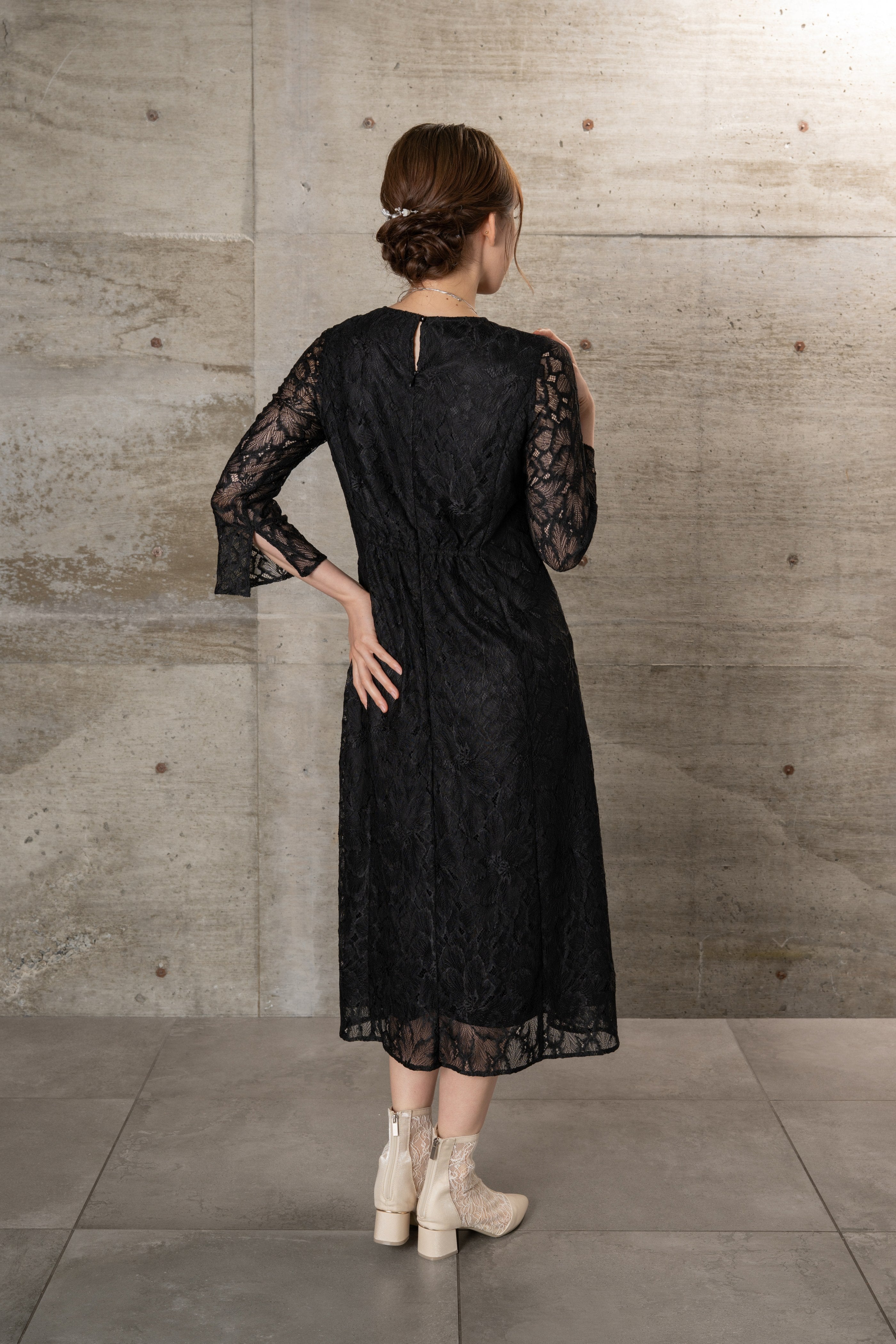 [レンタル] BELINDA DE CAPRIS レースベルスリーブワンピース ワンピースドレスの宅配レンタル - 2