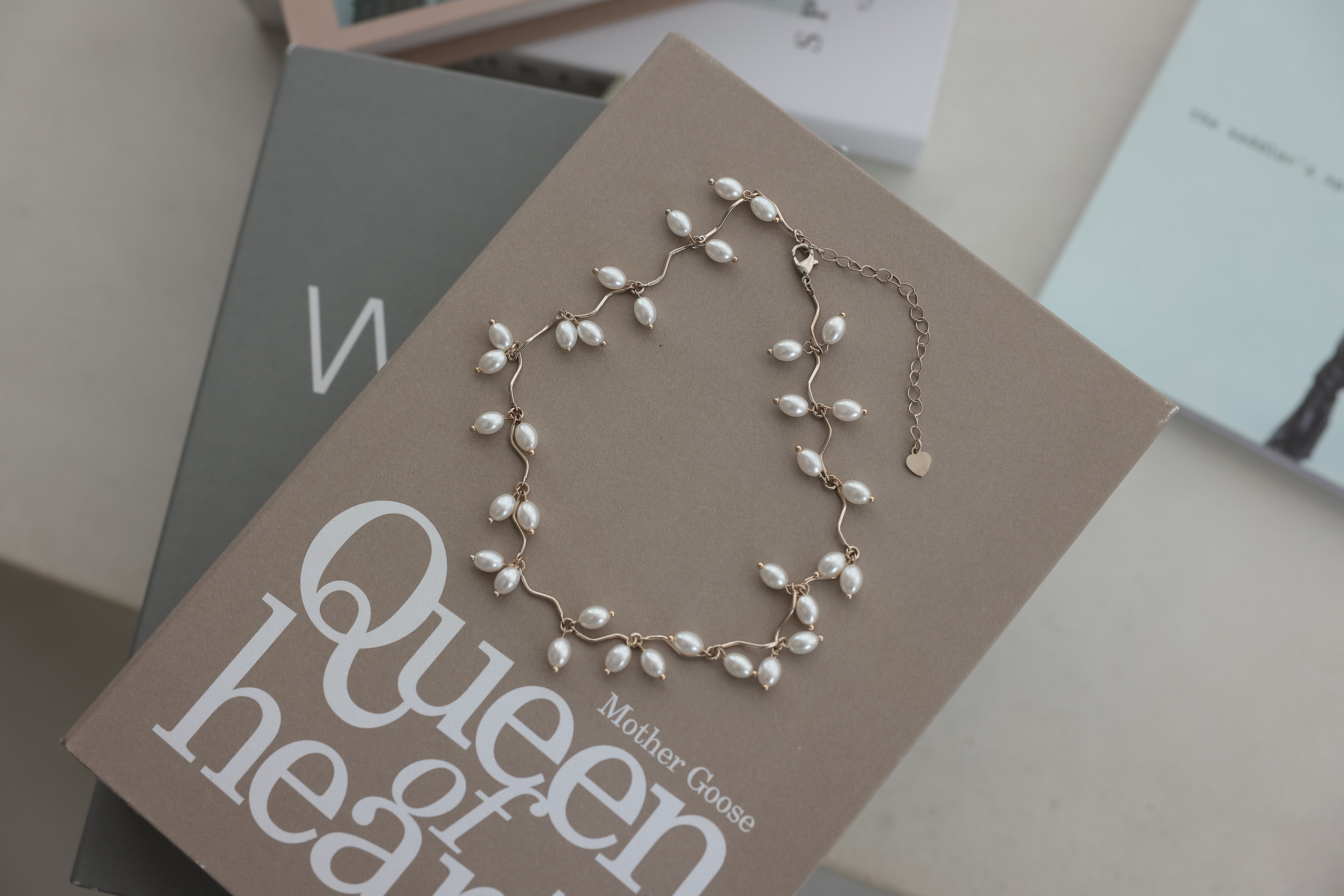 [レンタル] アートマリー シズクパールウェーブネックレス ゴールド