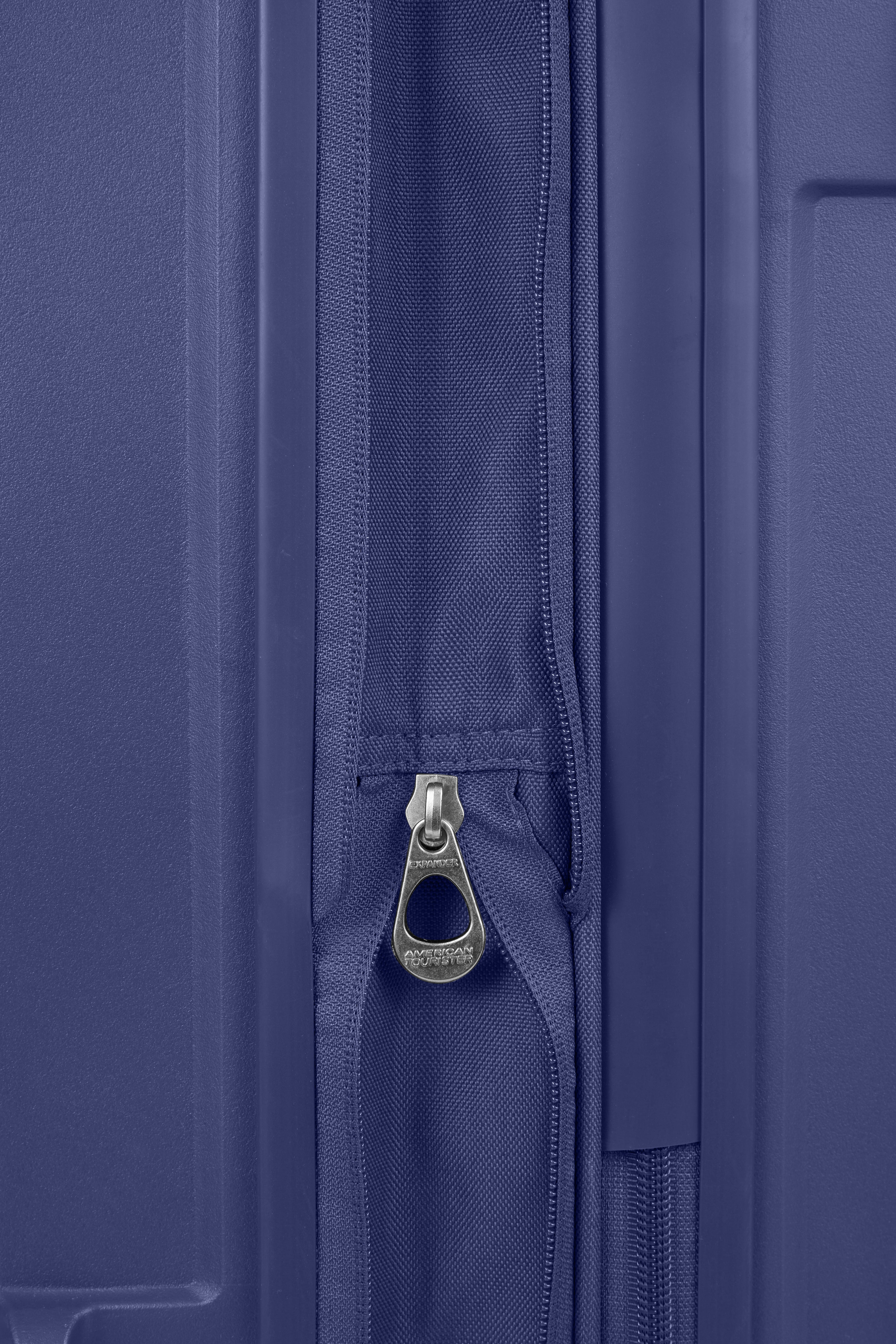 [レンタル] [8-10泊向けサイズ]アメリカンツーリスター インスタゴン スピナー81EXP 123L/拡張時139L ハード スーツケースの宅配レンタル - 14