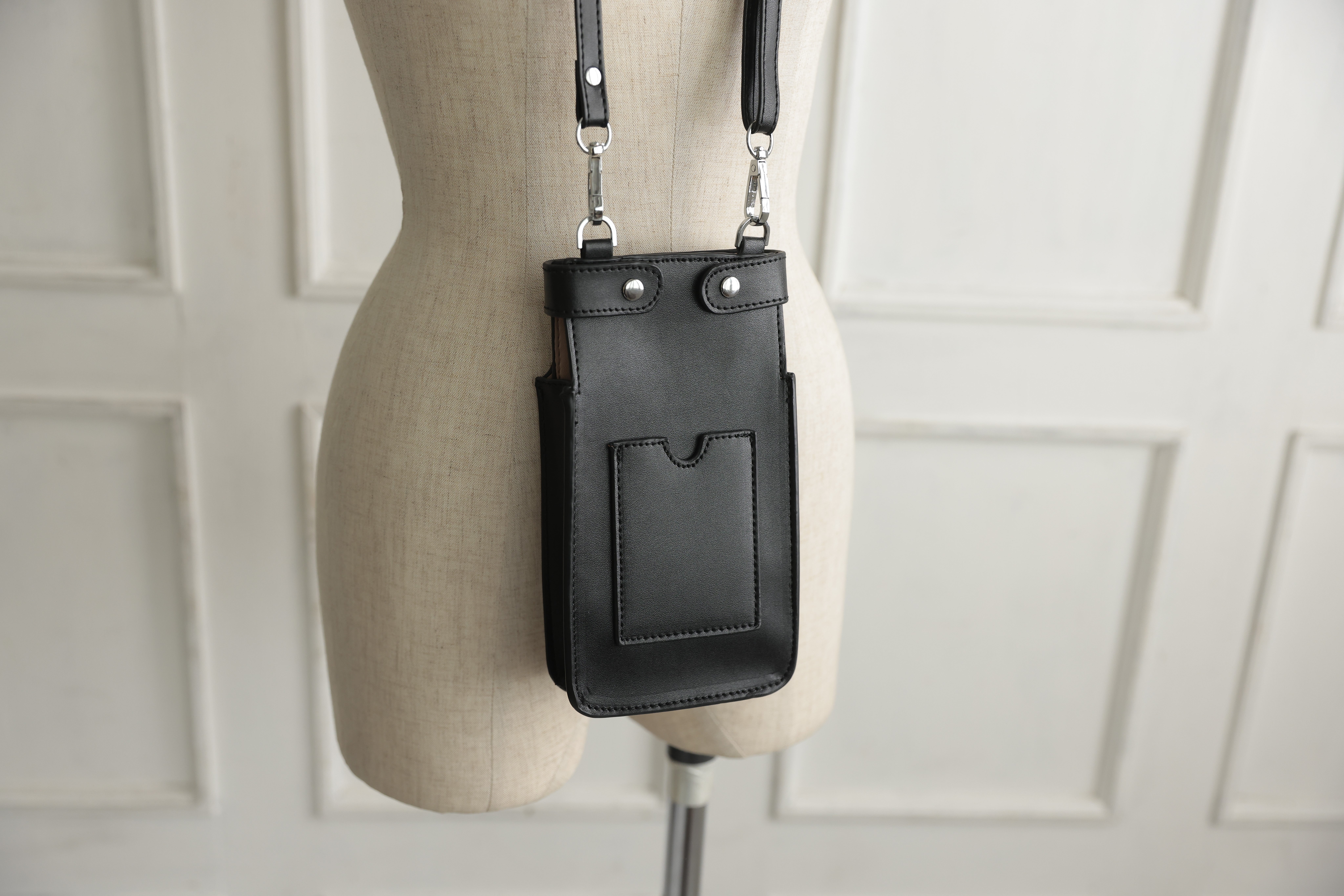 [レンタル] アートマリー スマホショルダーバッグ ブラックの宅配レンタル - 6