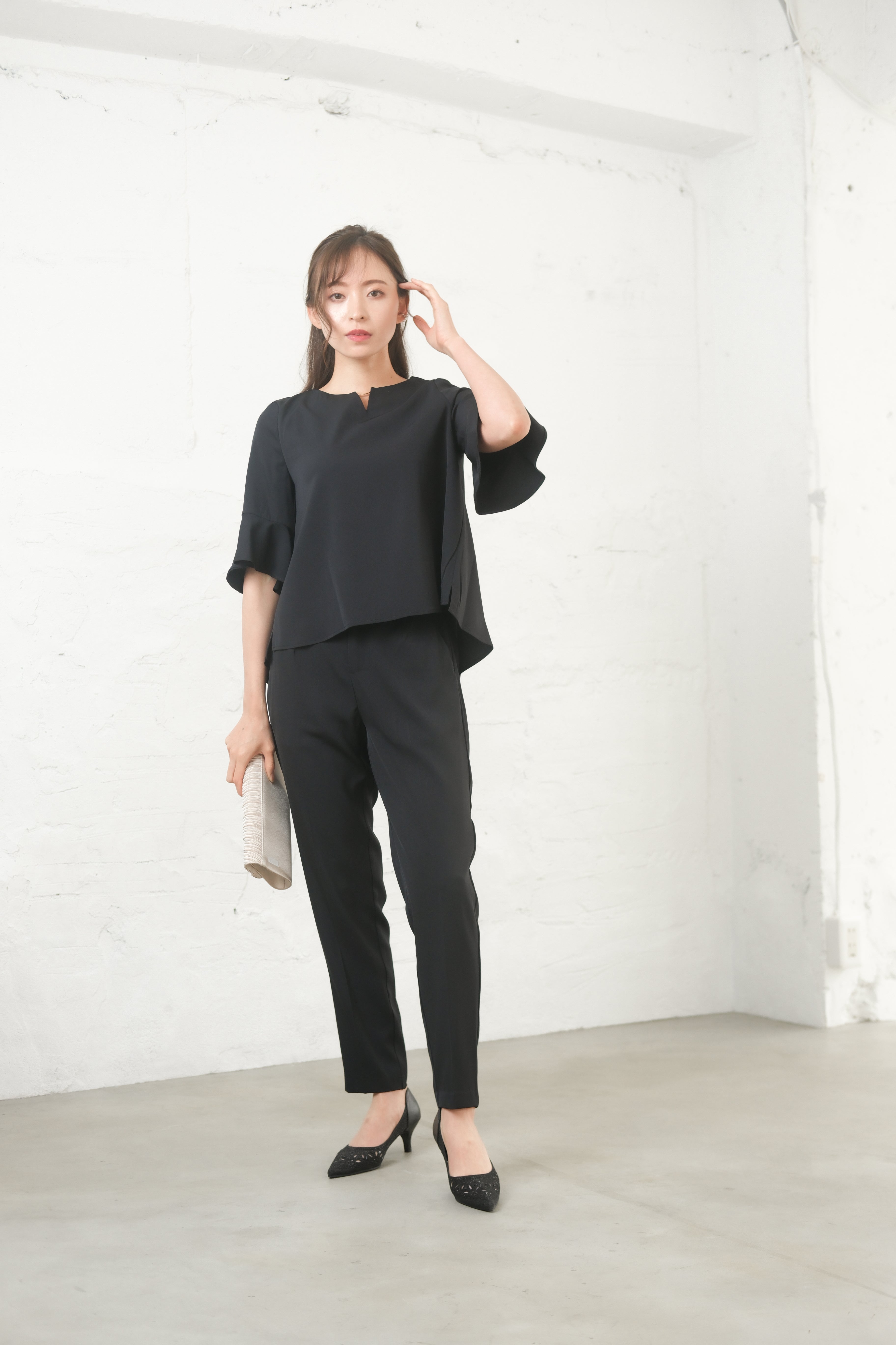 [レンタル] BELINDA DE CAPRIS パンツドレス バックレーストップス 2点セット ネイビーの宅配レンタル - 3