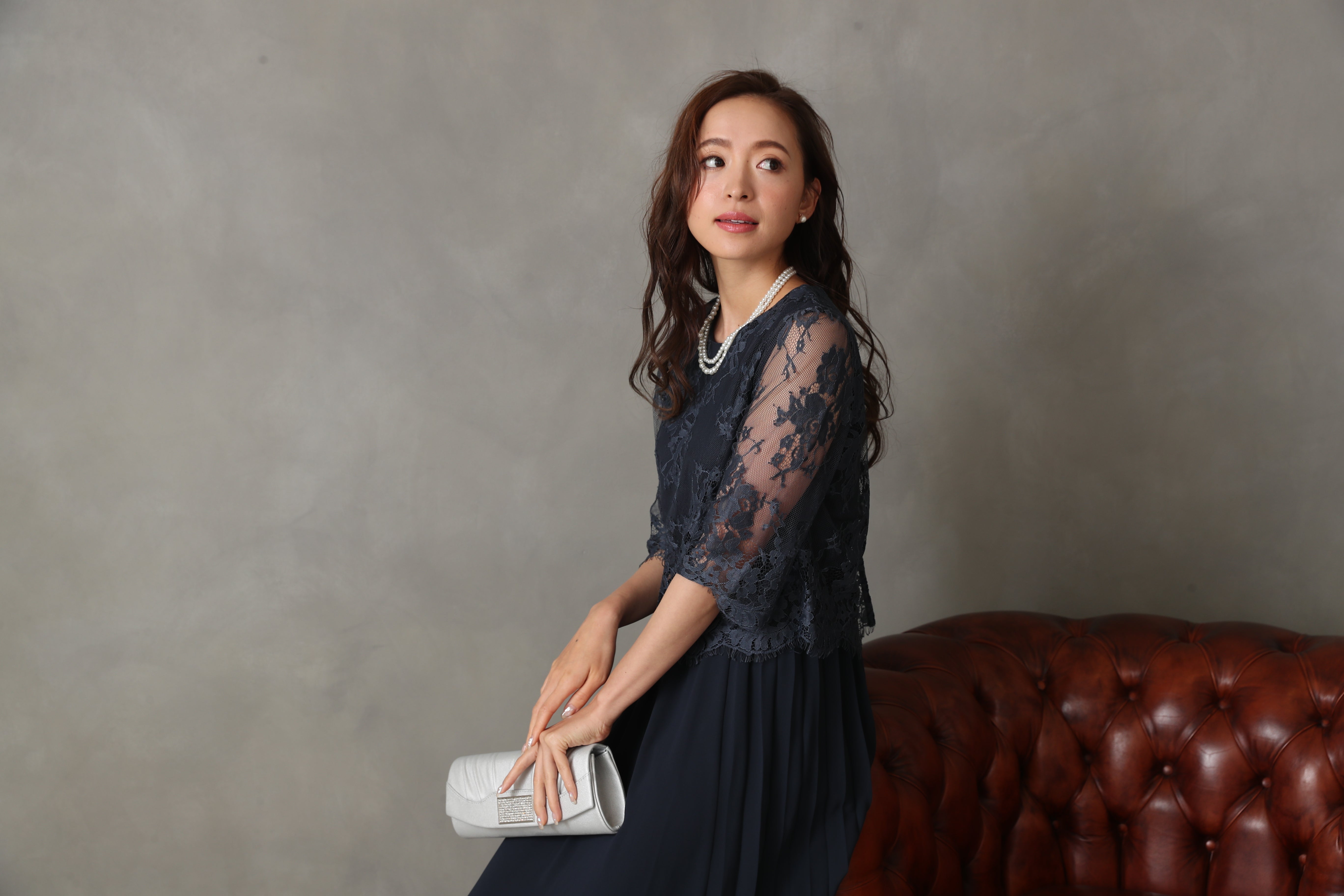 [レンタル] BELINDA DE CAPRIS サイドプリーツ レーススリーブ ワンピースドレス ネイビーの宅配レンタル - 45