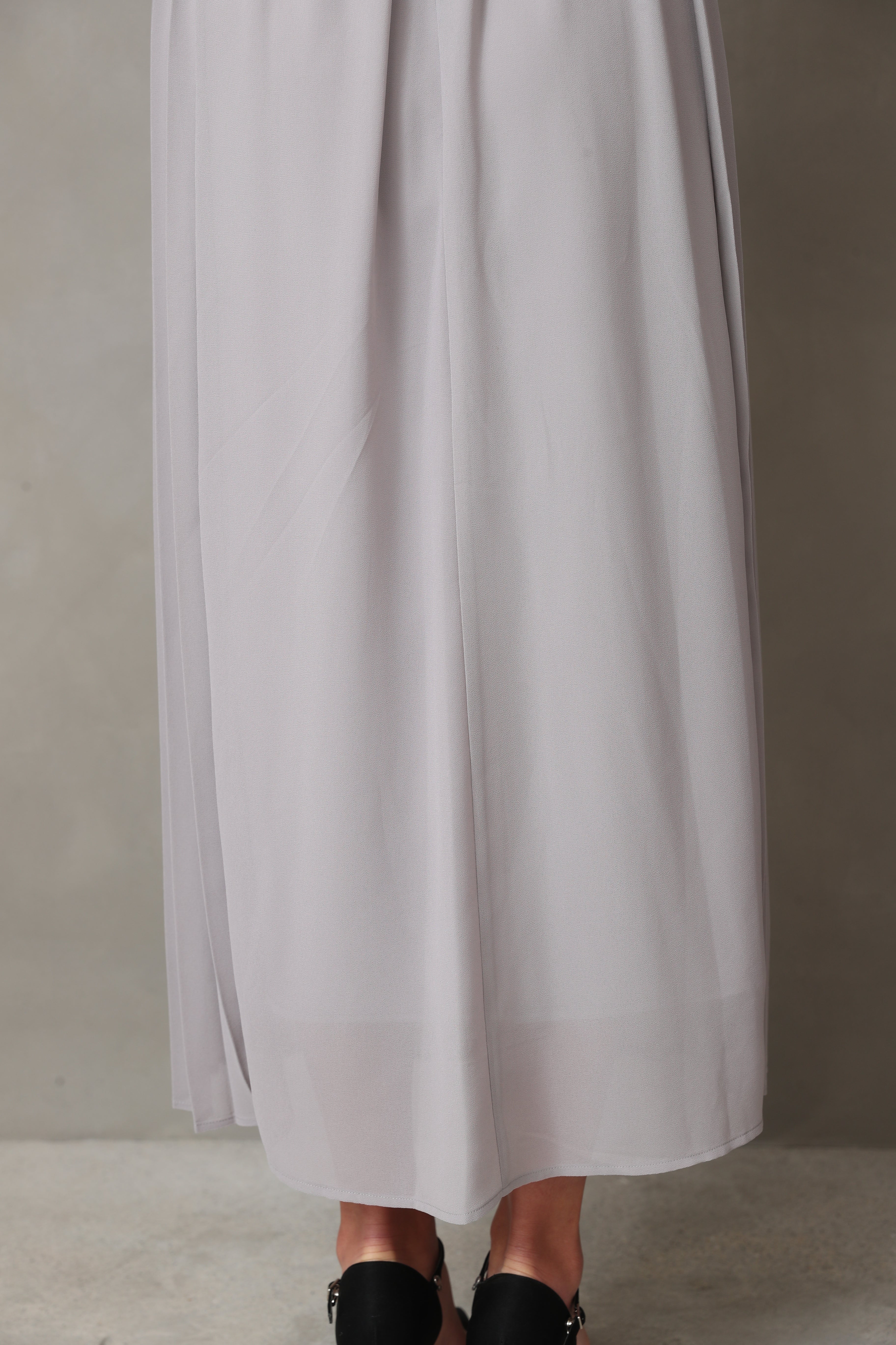 [レンタル] BELINDA DE CAPRIS サイドプリーツ レーススリーブ ワンピースドレス グレーの宅配レンタル - 22