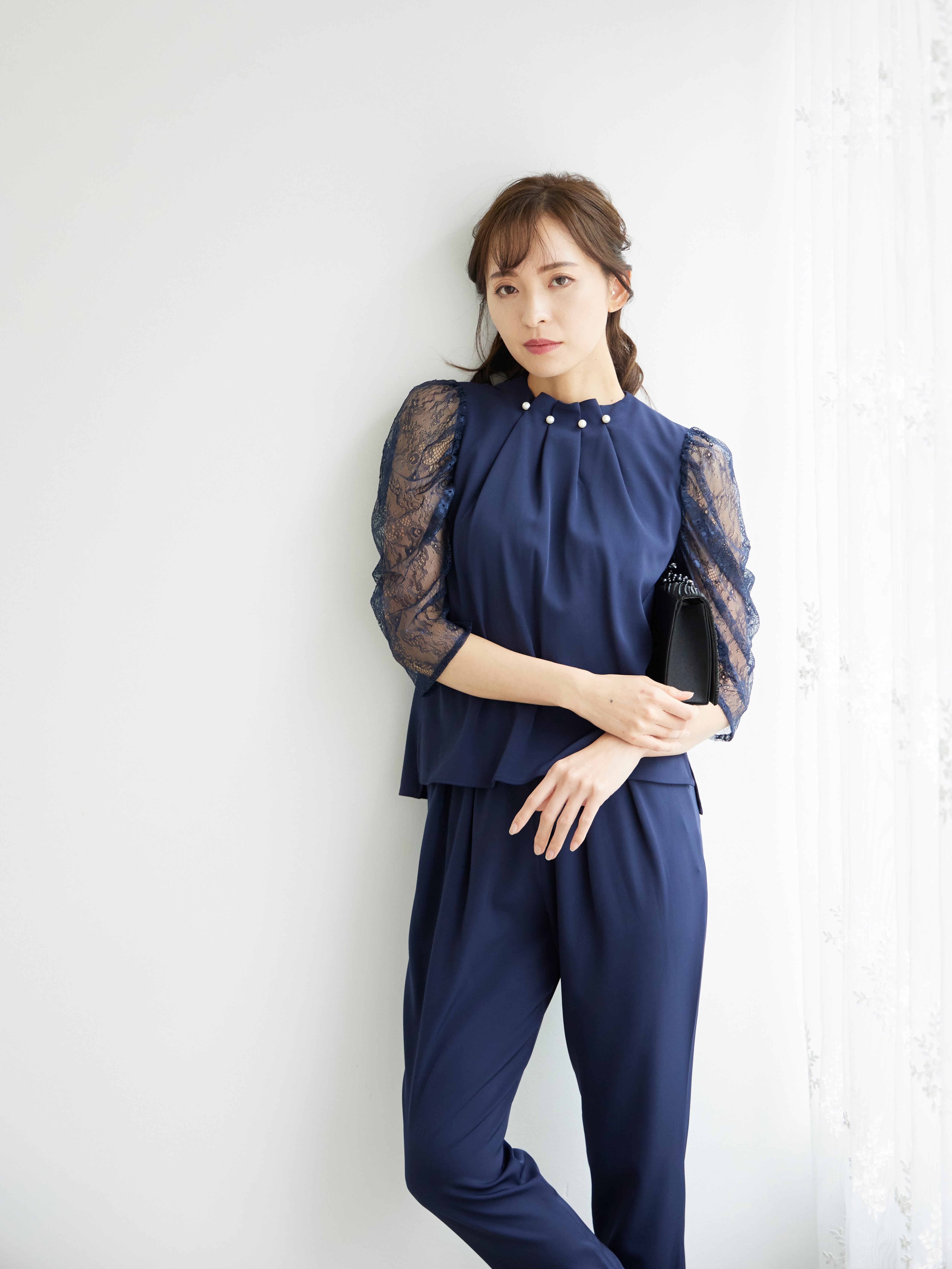 [レンタル] BELINDA DE CAPRIS パールボタン付き セットアップ パンツドレス ネイビーの宅配レンタル - 9