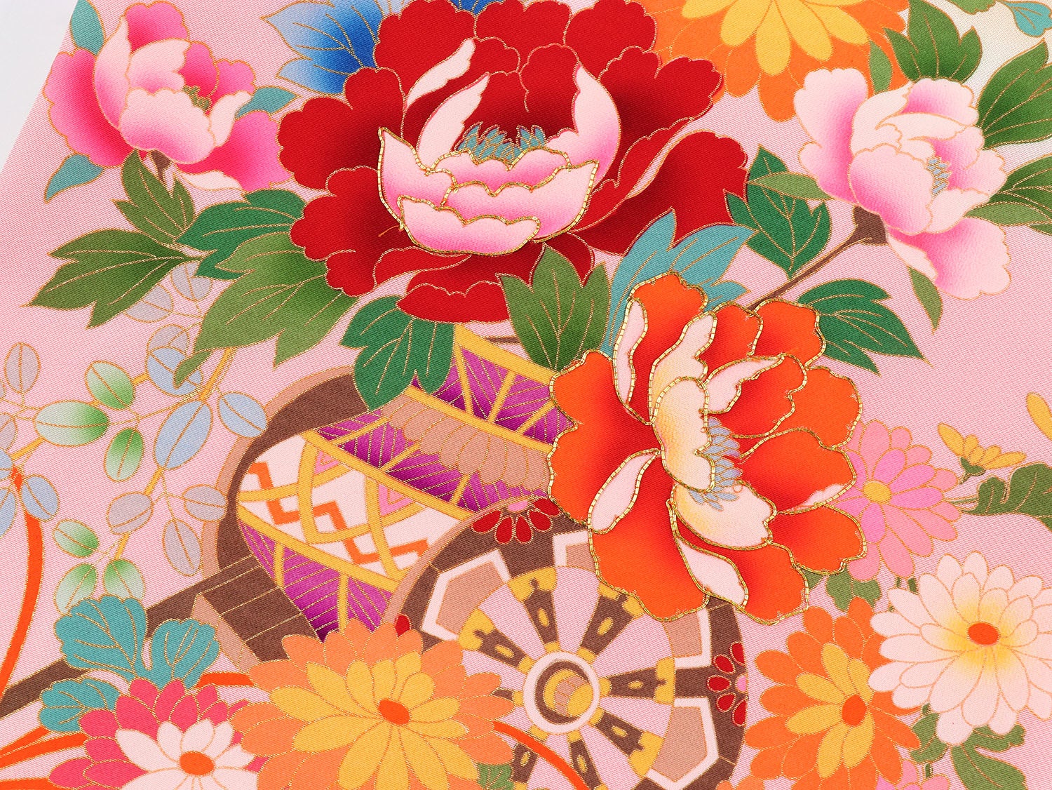 [レンタル] 女の子 お宮参り 産着 レンタル6点フルセット 正絹 牡丹の花車 クリーム色に赤ぼかしの宅配レンタル - 4