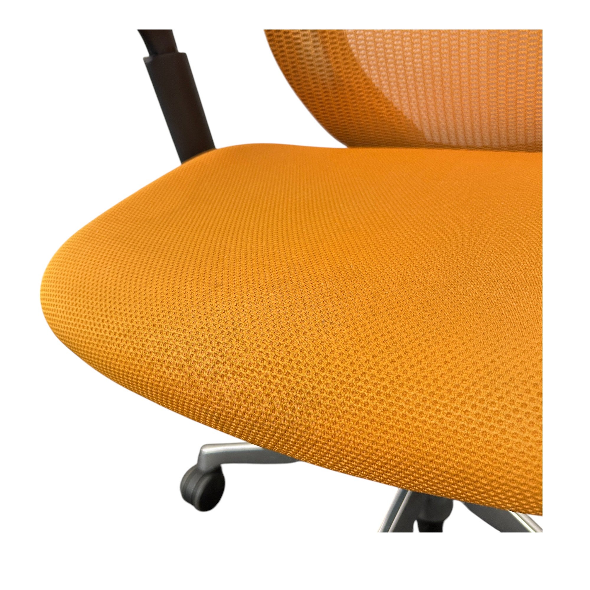 [レンタル] オカムラ オフィスチェア シルフィー ハイバック 可動肘 ハンガー オレンジ ブラック ポリッシュ C686BR-FMR8 - 13