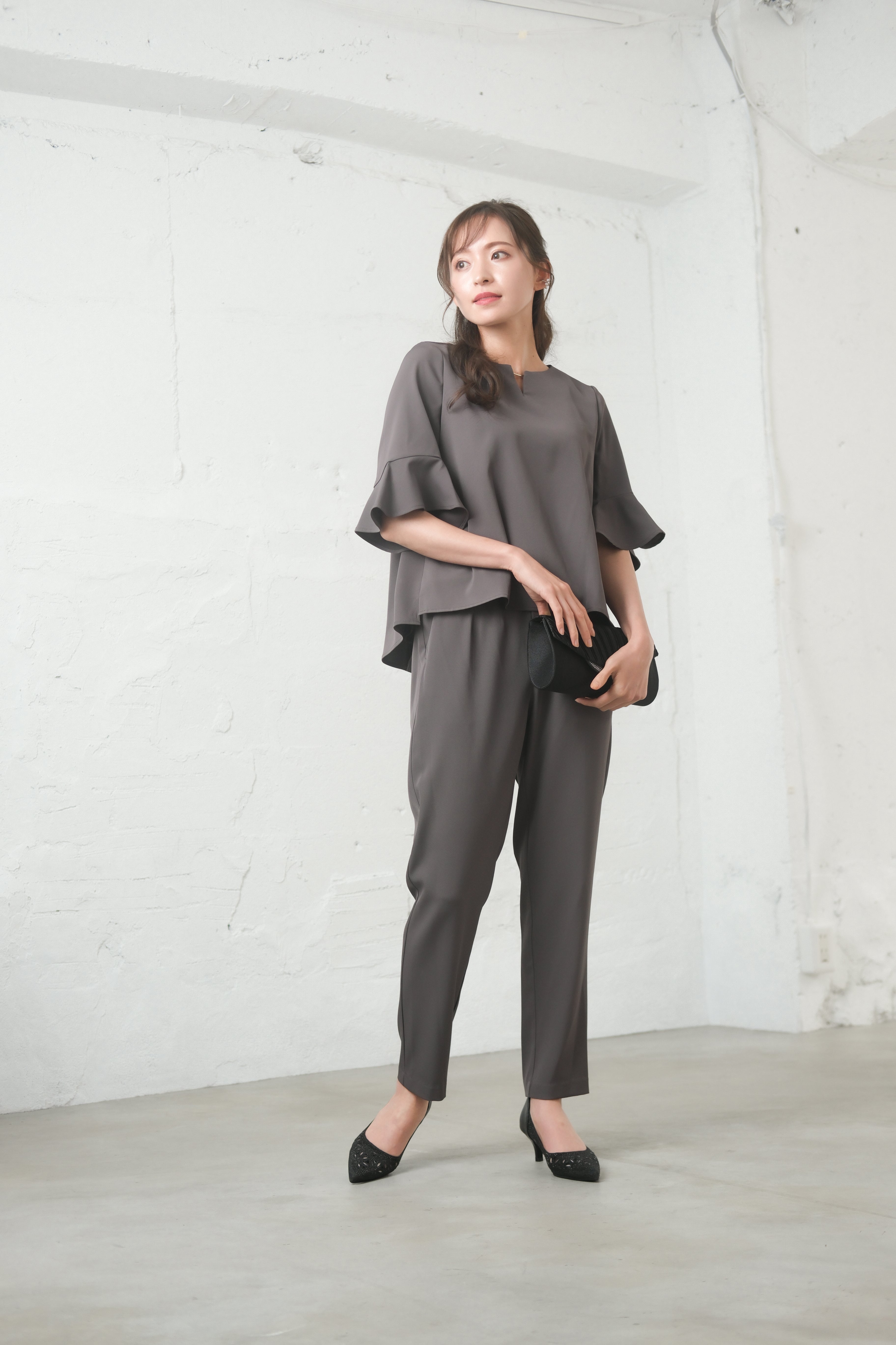 [レンタル] BELINDA DE CAPRIS パンツドレス バックレーストップス 2点セット モカの宅配レンタル - 2