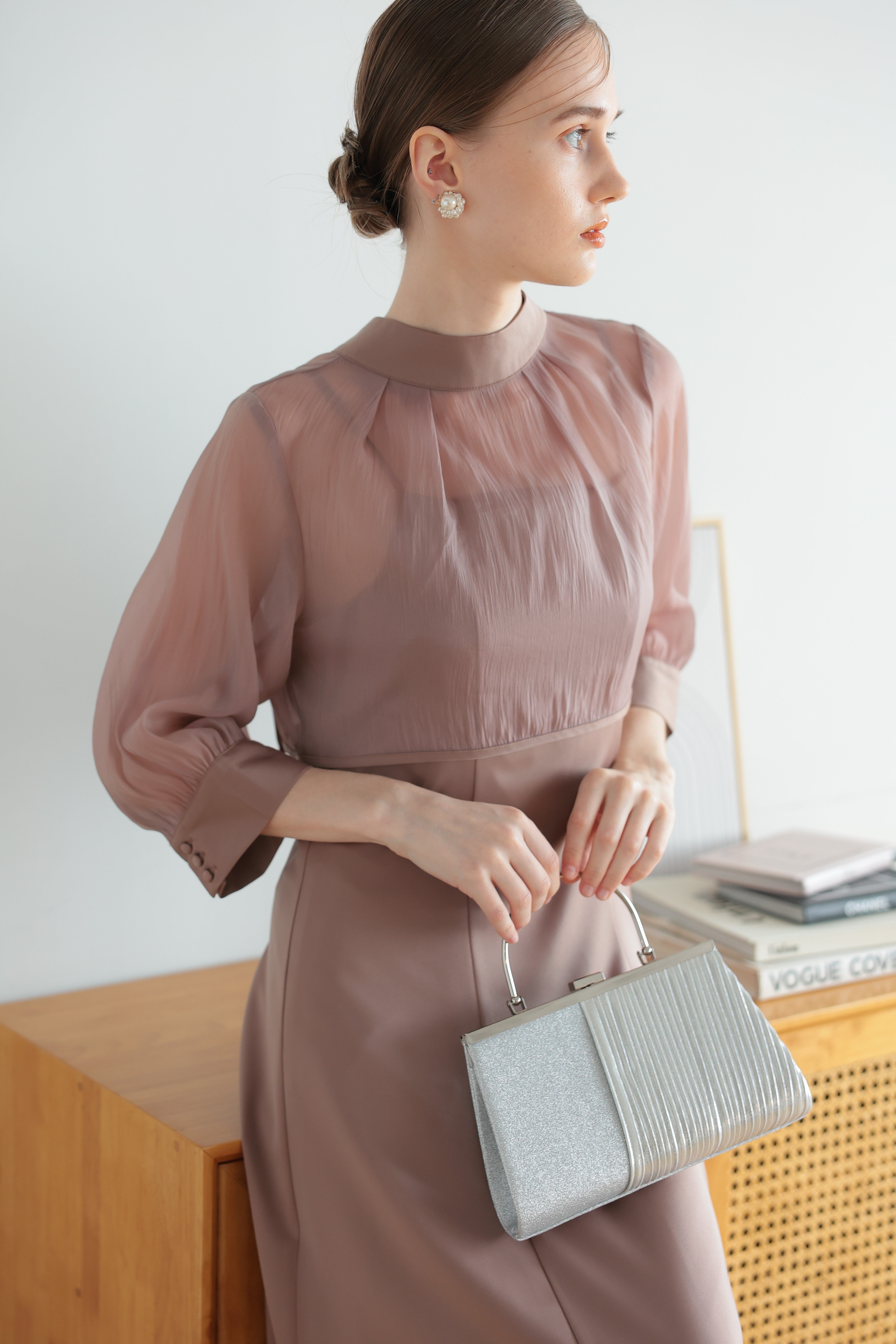 [レンタル] アートマリー グリッター プリーツ デザインパーティーバッグ シルバーの宅配レンタル - 10