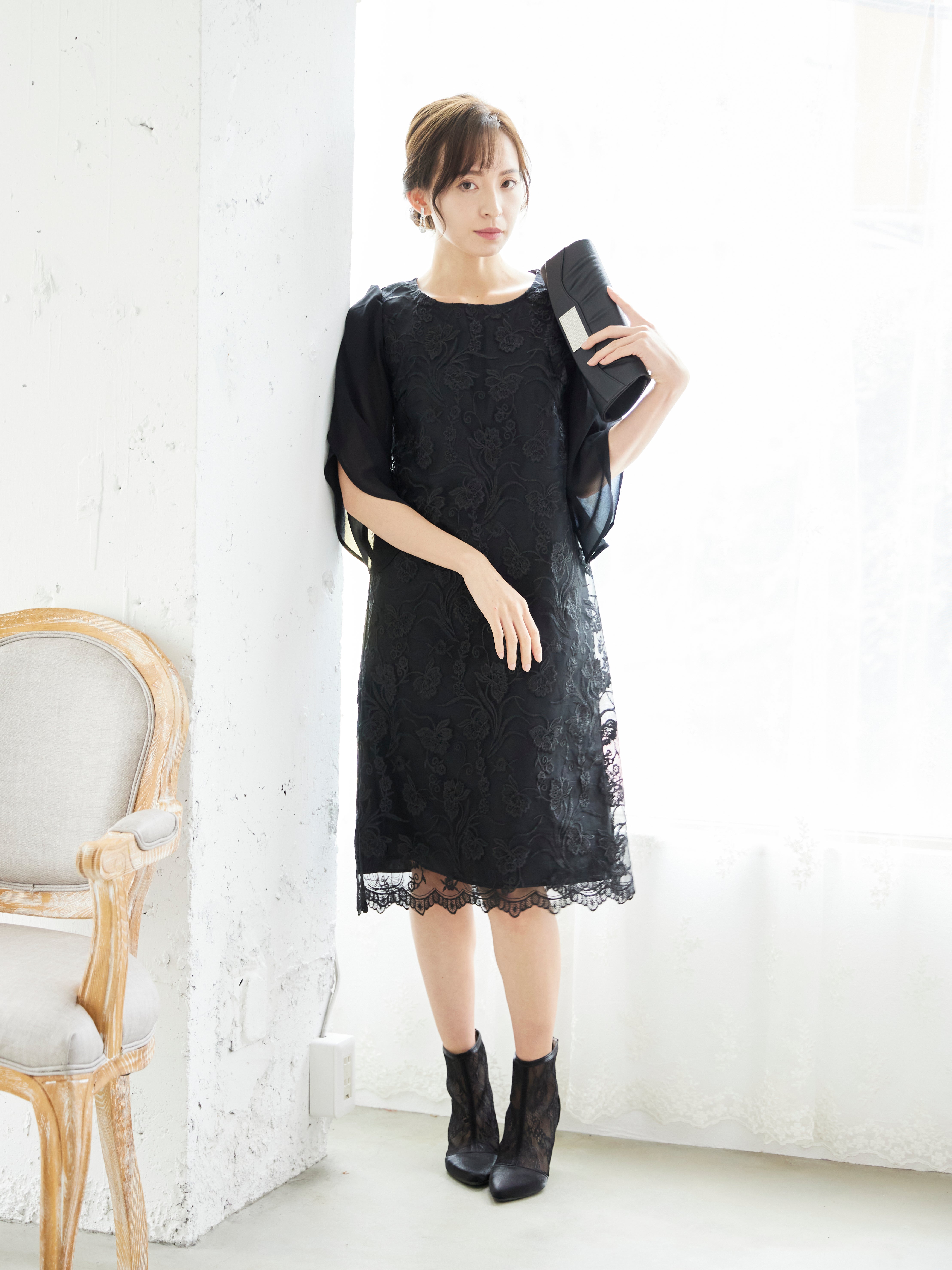 [レンタル] BELINDA DE CAPRIS 刺繍2枚袖 ワンピースドレス ブラックの宅配レンタル - 2