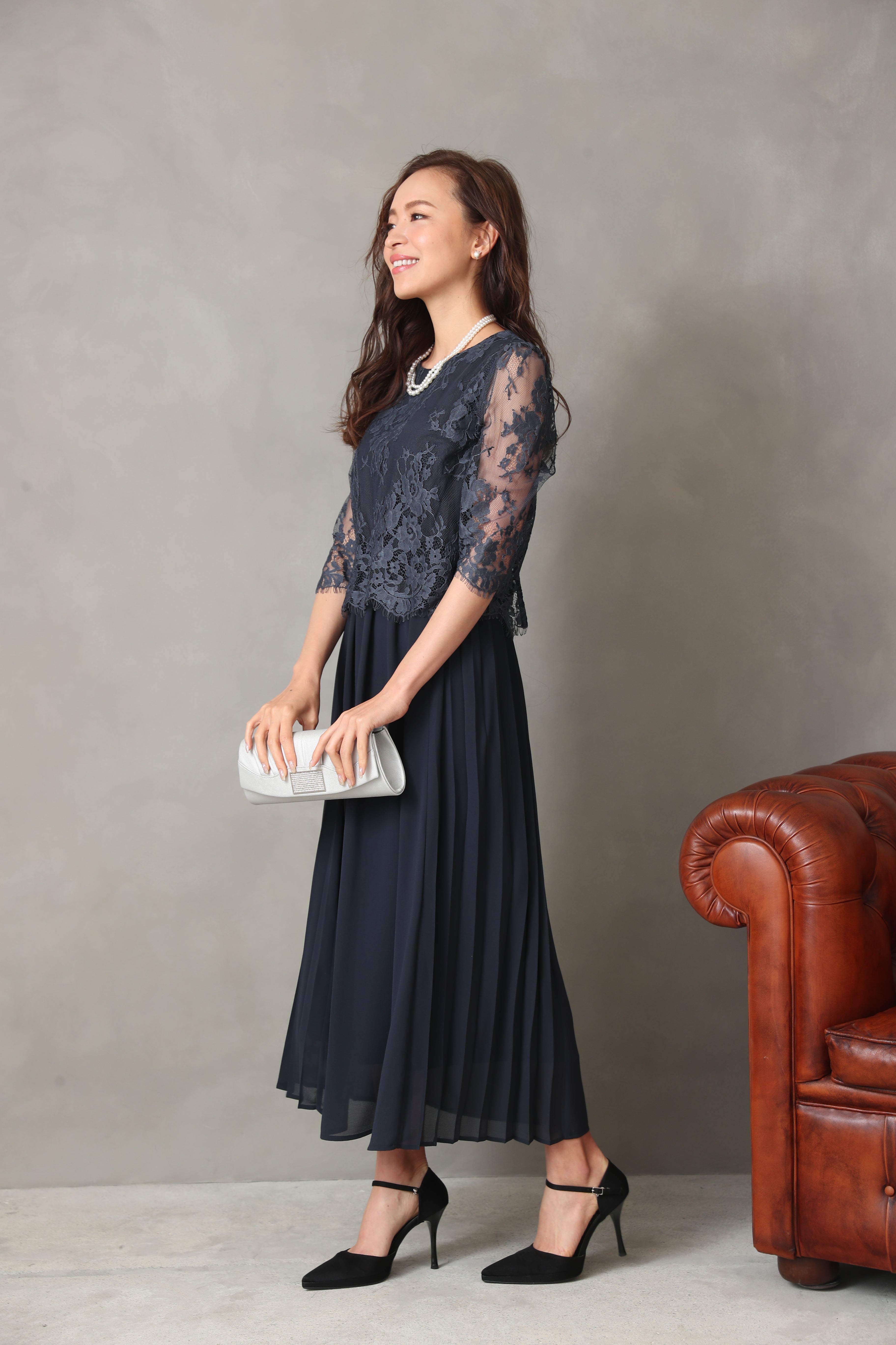 レンタル] BELINDA DE CAPRIS サイドプリーツ レーススリーブ