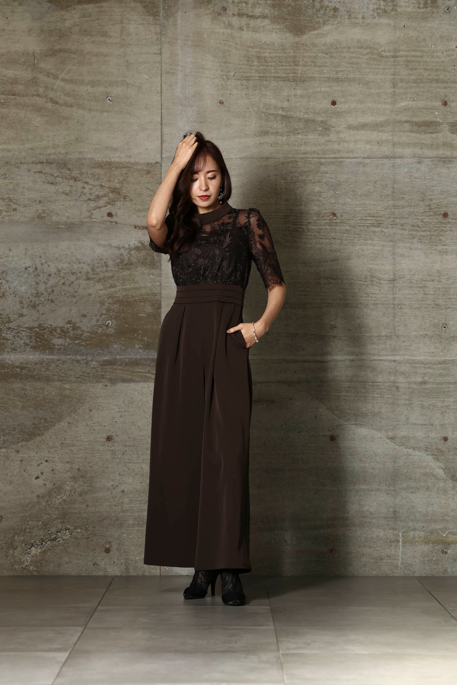 【新品】BELINDA DE CAPRIS 刺繍レースオールインワンパンツドレス レンタル] BELINDA DE CAPRIS 刺繍レース オールインワン パンツ