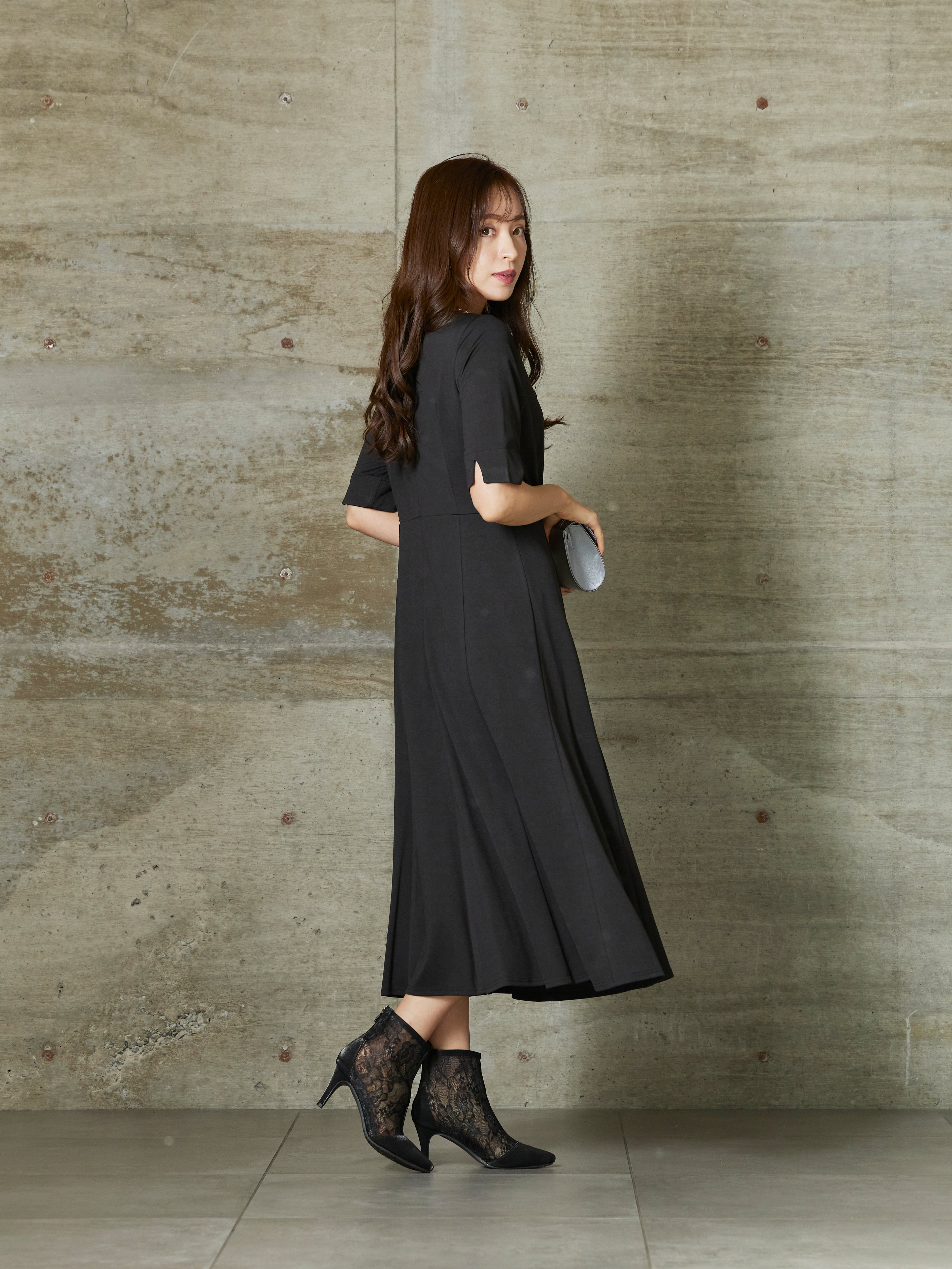 [レンタル] BELINDA DE CAPRIS Uネック ワンピースドレス ブラックの宅配レンタル - 3