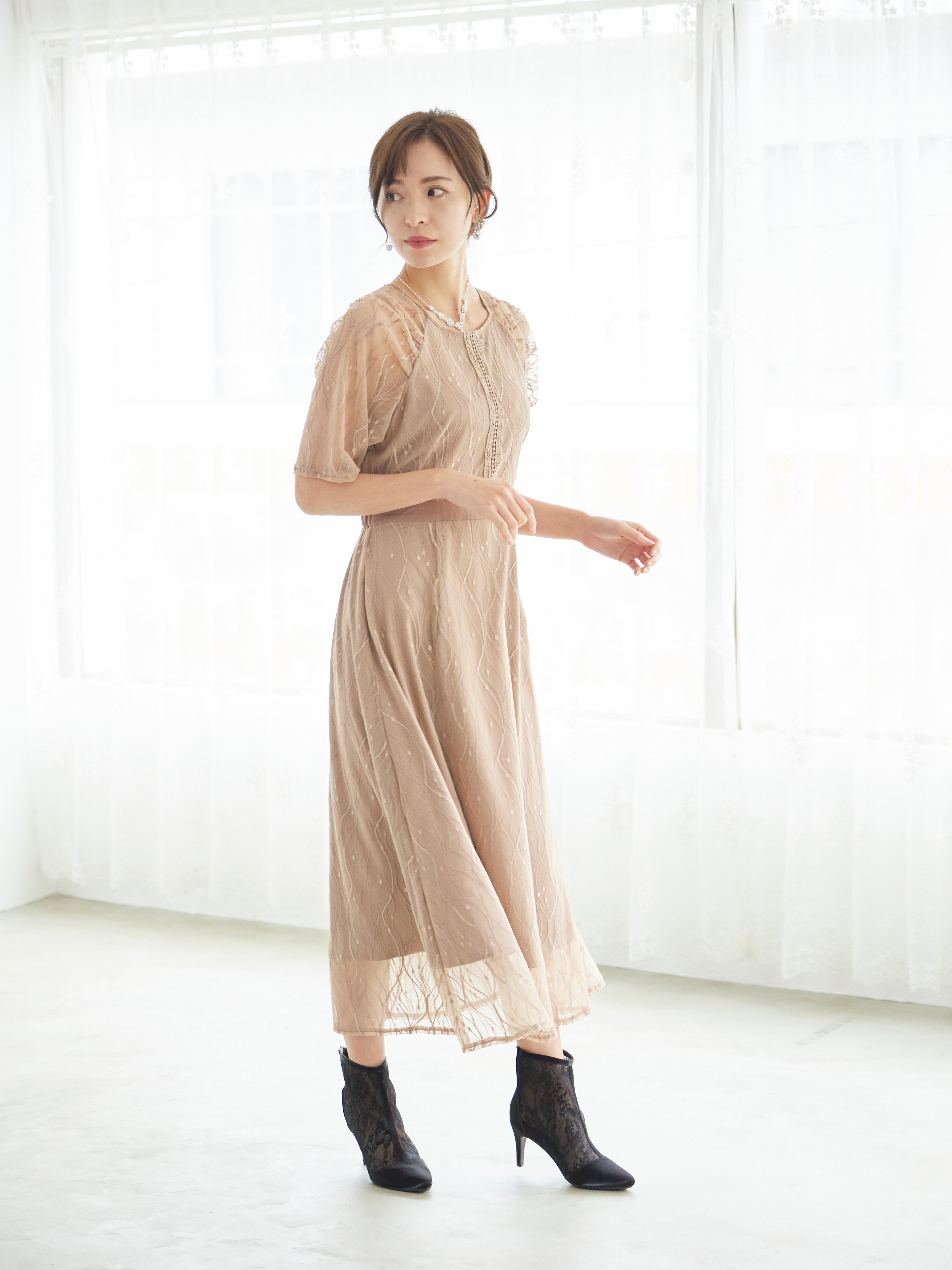 [レンタル] BELINDA DE CAPRIS ラグランスリーブレース ワンピースドレス ベージュの宅配レンタル - 2