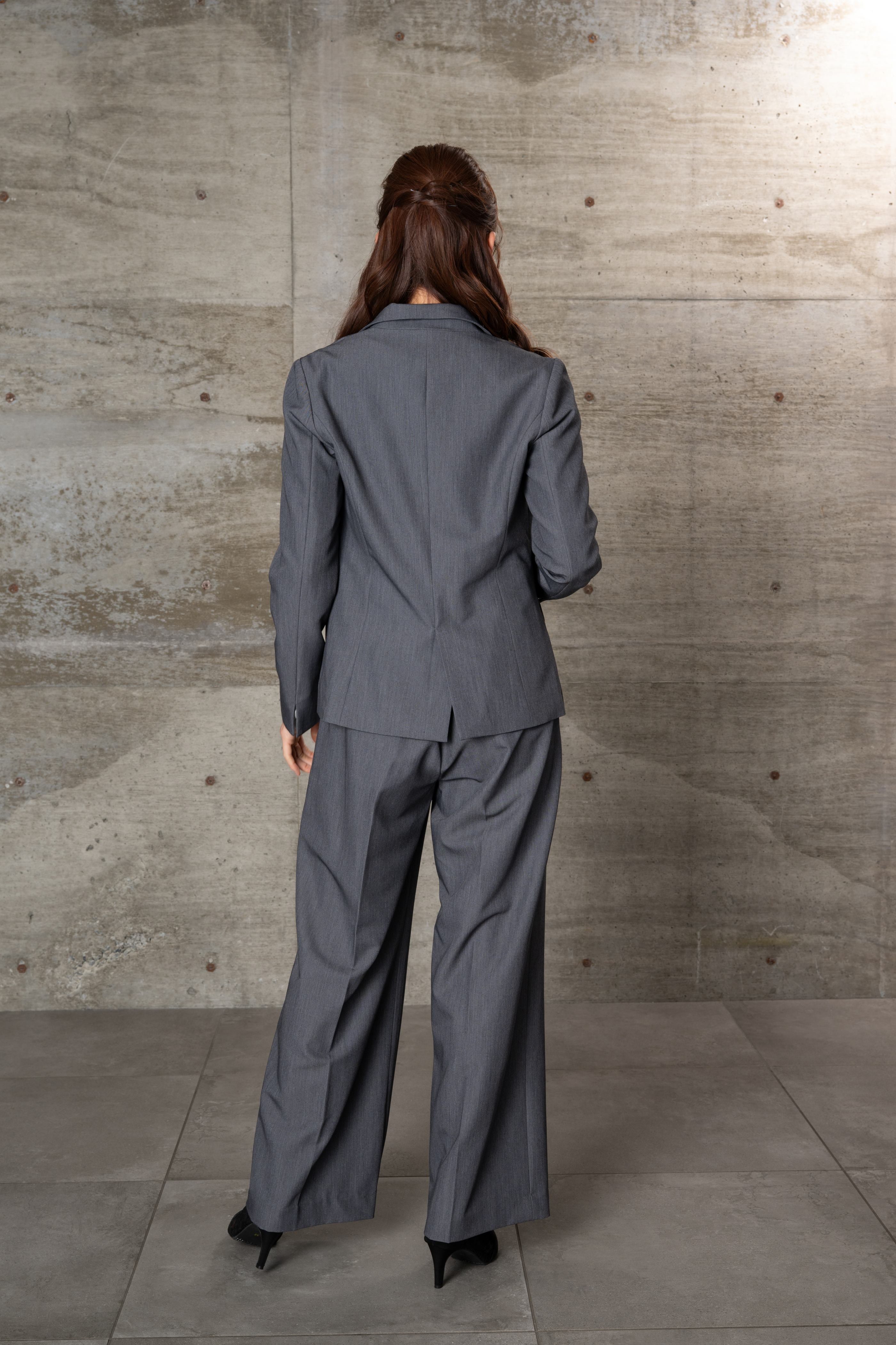 [レンタル] BELINDA DE CAPRIS テーラードジャケット ワイドパンツ2P レディーススーツの宅配レンタル - 11