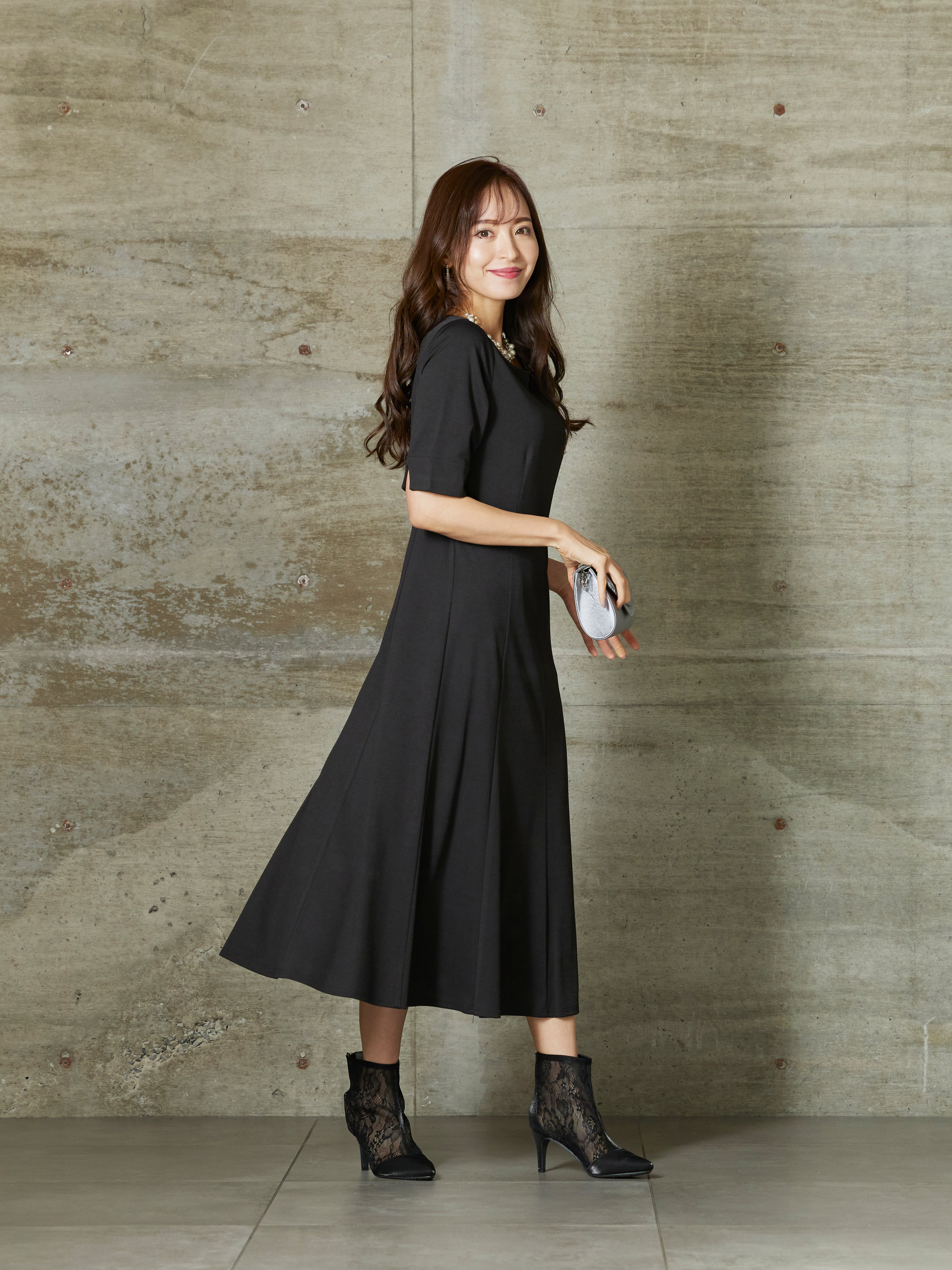 [レンタル] BELINDA DE CAPRIS Uネック ワンピースドレス ブラックの宅配レンタル - 2