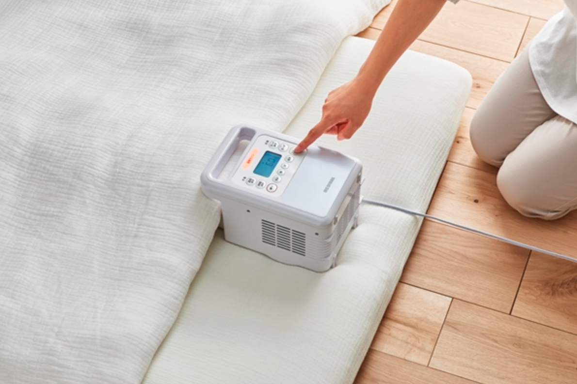 [レンタル] アイリスオーヤマ ふとん乾燥機 カラリエ ハイパワーツインノズル ホワイト FK-WH1-WP - 6