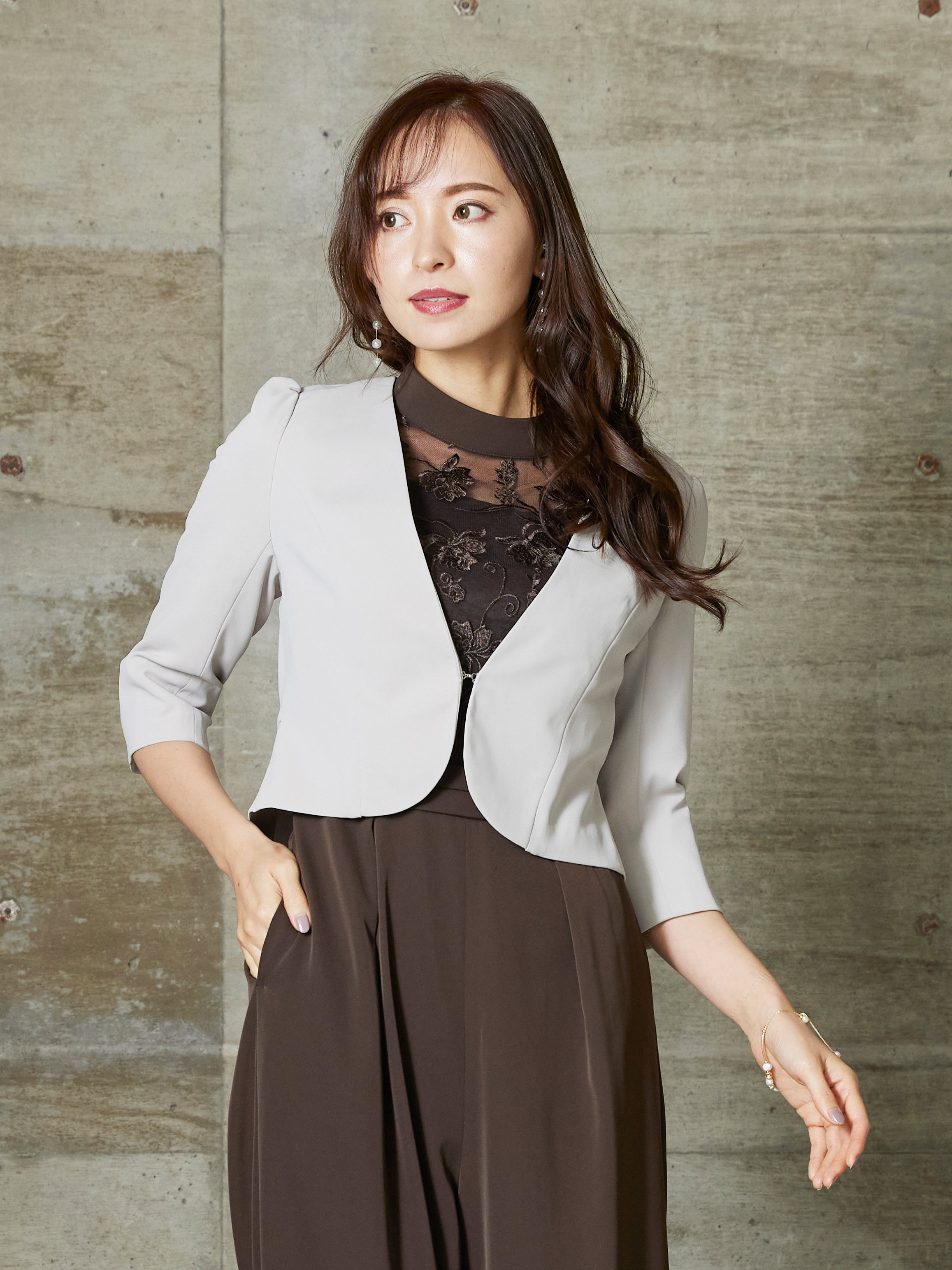 【ジャケットのみ】BELINDA DE CAPRIS ペプラム ボレロジャケット ベージュ