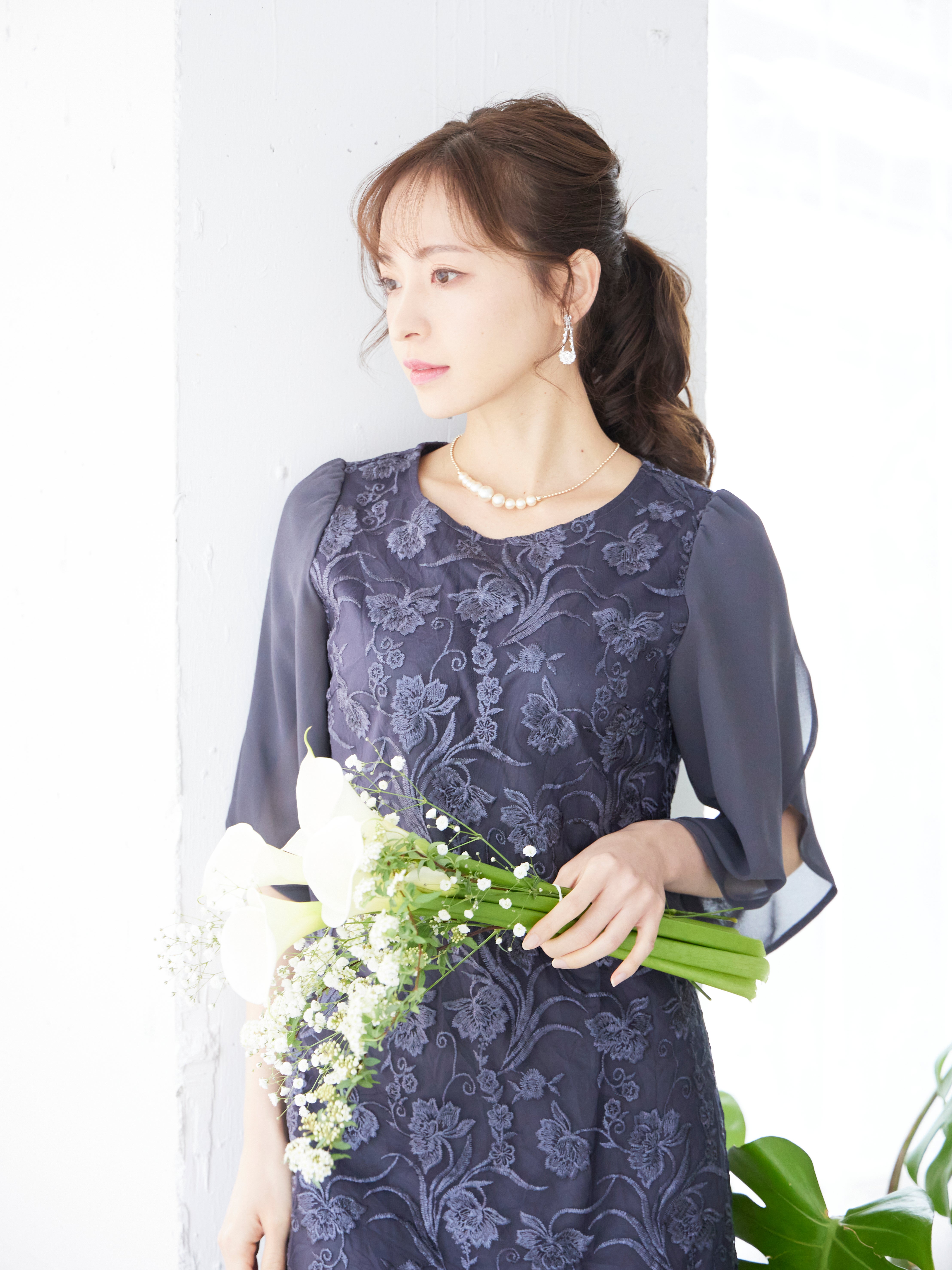 [レンタル] BELINDA DE CAPRIS 刺繍2枚袖 ワンピースドレス グレーの宅配レンタル - 9