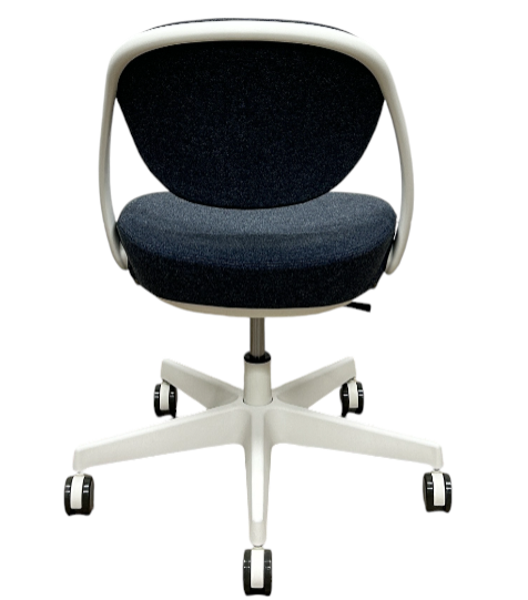 [レンタル] オカムラ Parabel（パラベル）シリーズ カバーリングタイプ 5本脚 ウレタンキャスター ホワイトボディー 8CBACY FXW4 オフィスチェア - 4