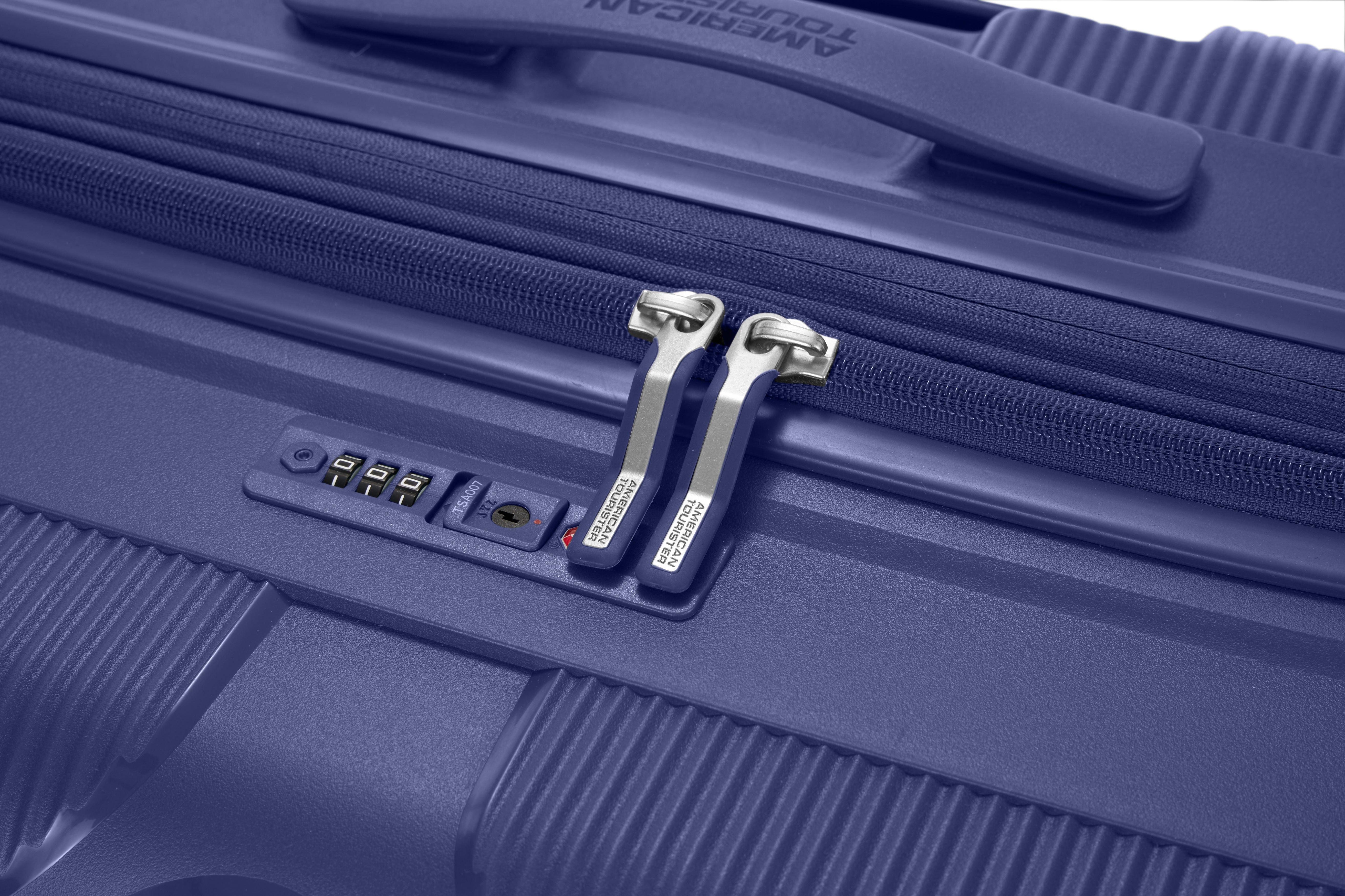 [レンタル] [8-10泊向けサイズ]アメリカンツーリスター インスタゴン スピナー81EXP 123L/拡張時139L ハード スーツケースの宅配レンタル - 16