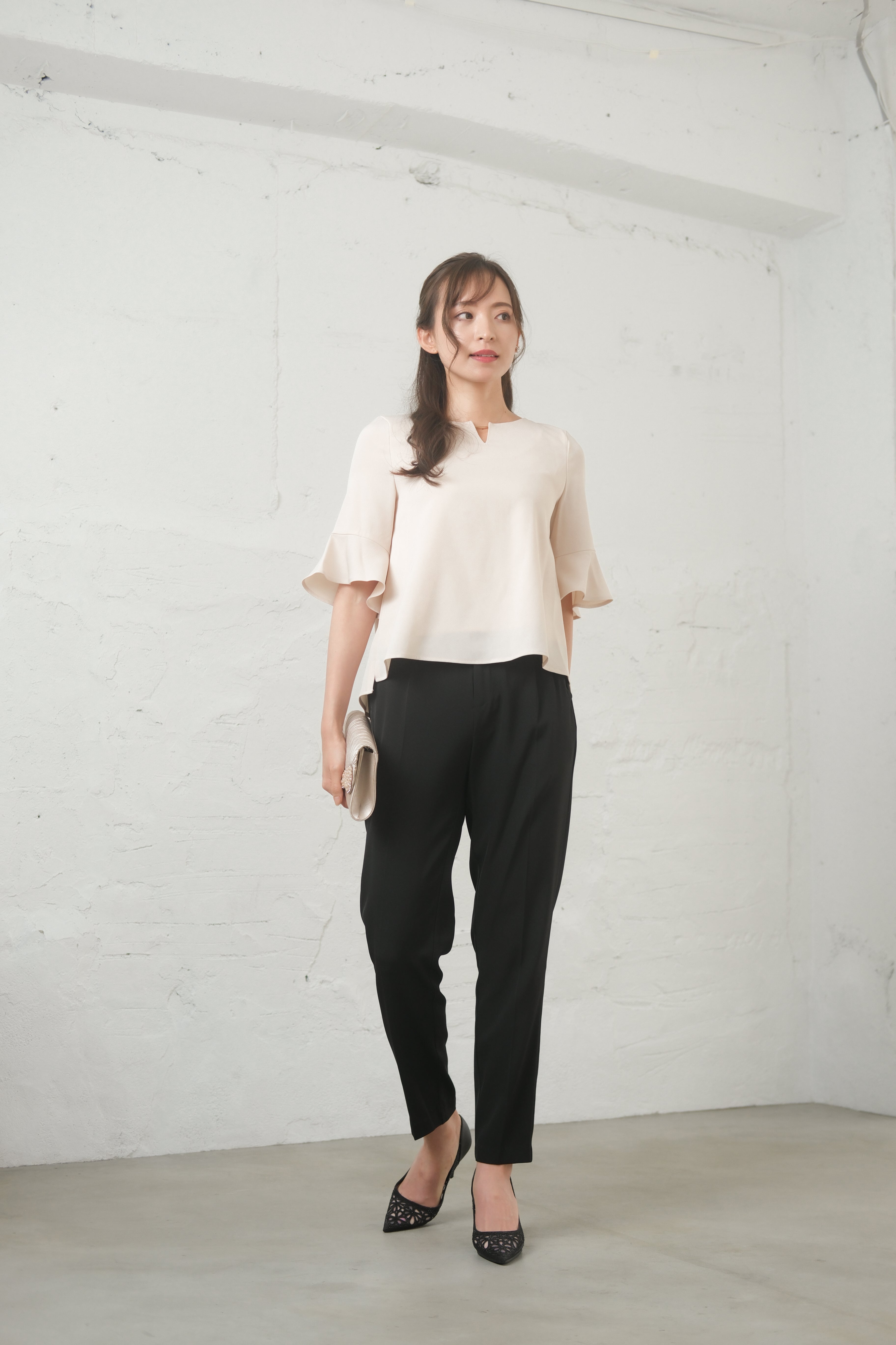 [レンタル] BELINDA DE CAPRIS パンツドレス バックレーストップス 2点セット ベージュ×ブラックの宅配レンタル - 6