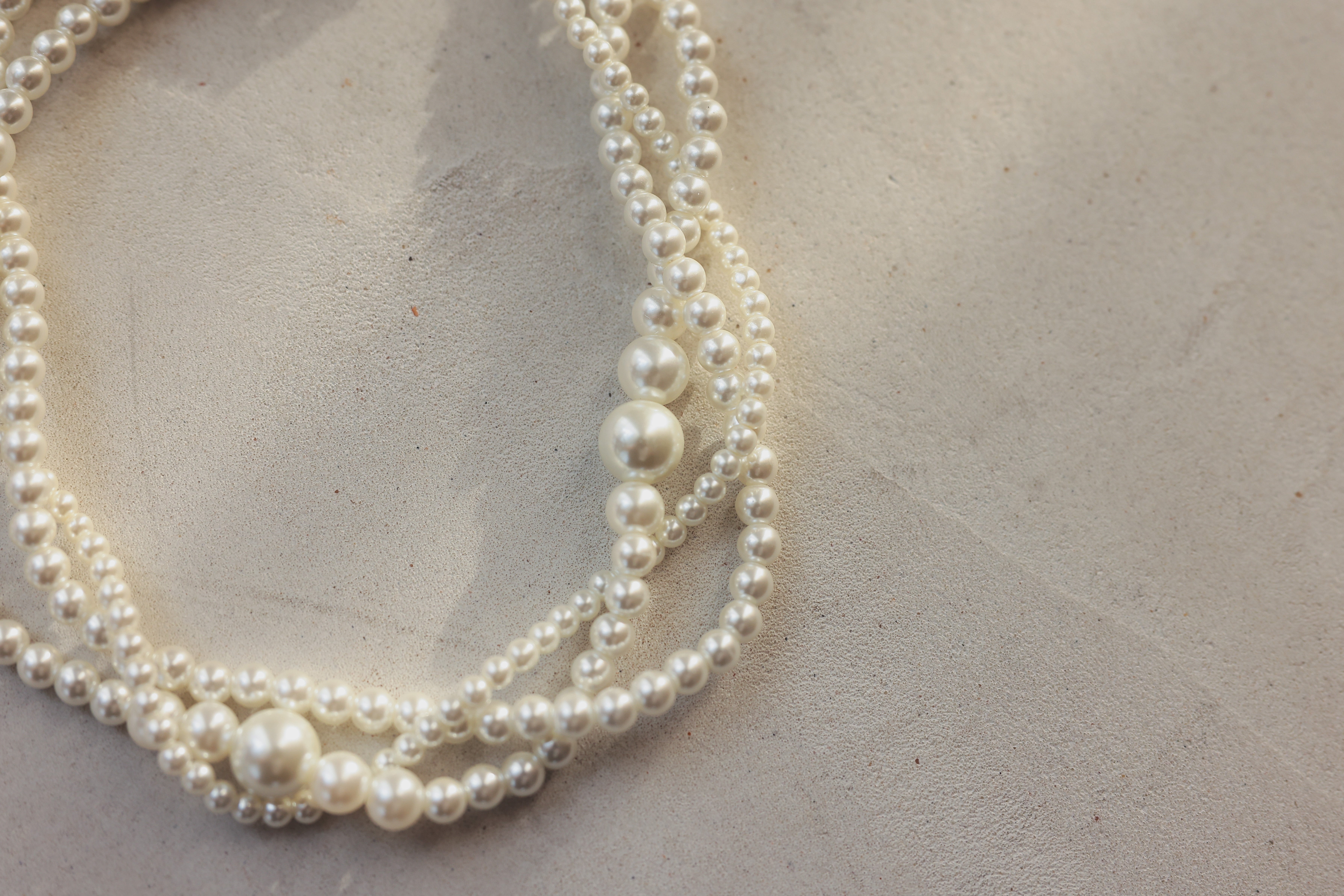 [レンタル] アートマリー 3連らせんデザインパールネックレス ゴールドの宅配レンタル - 4