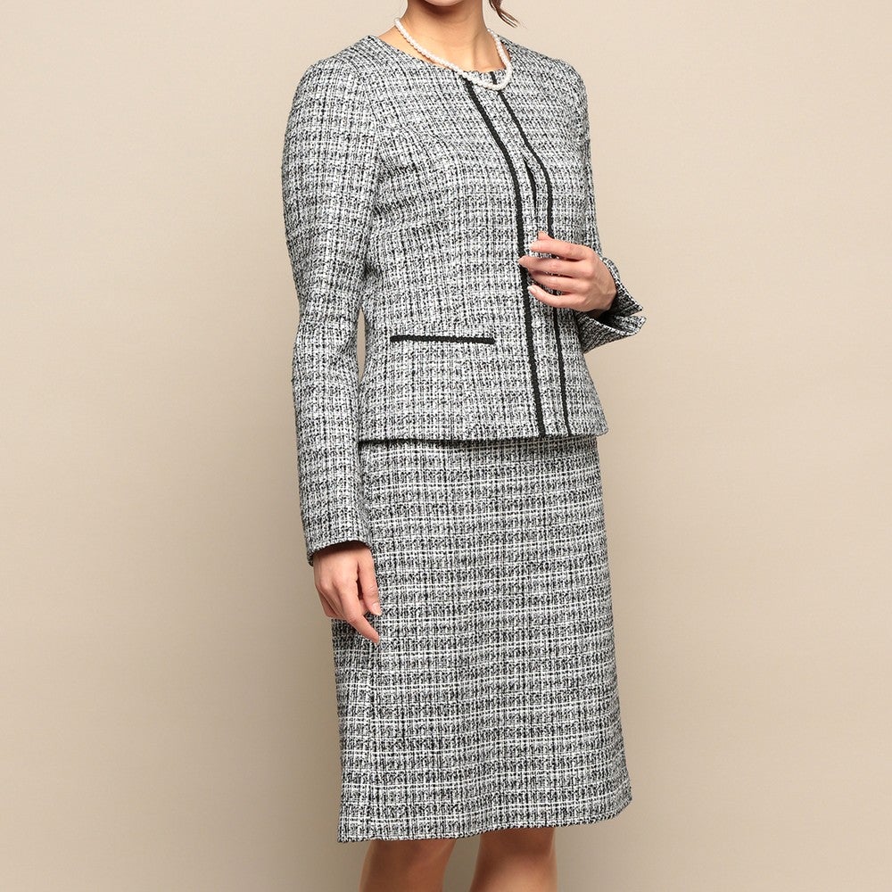 [レンタル] インディヴィ ツイード仕立て セレモニースーツ2点セット(ノーカラージャケット+スカート) ベージュ / グレーの宅配レンタル - 11