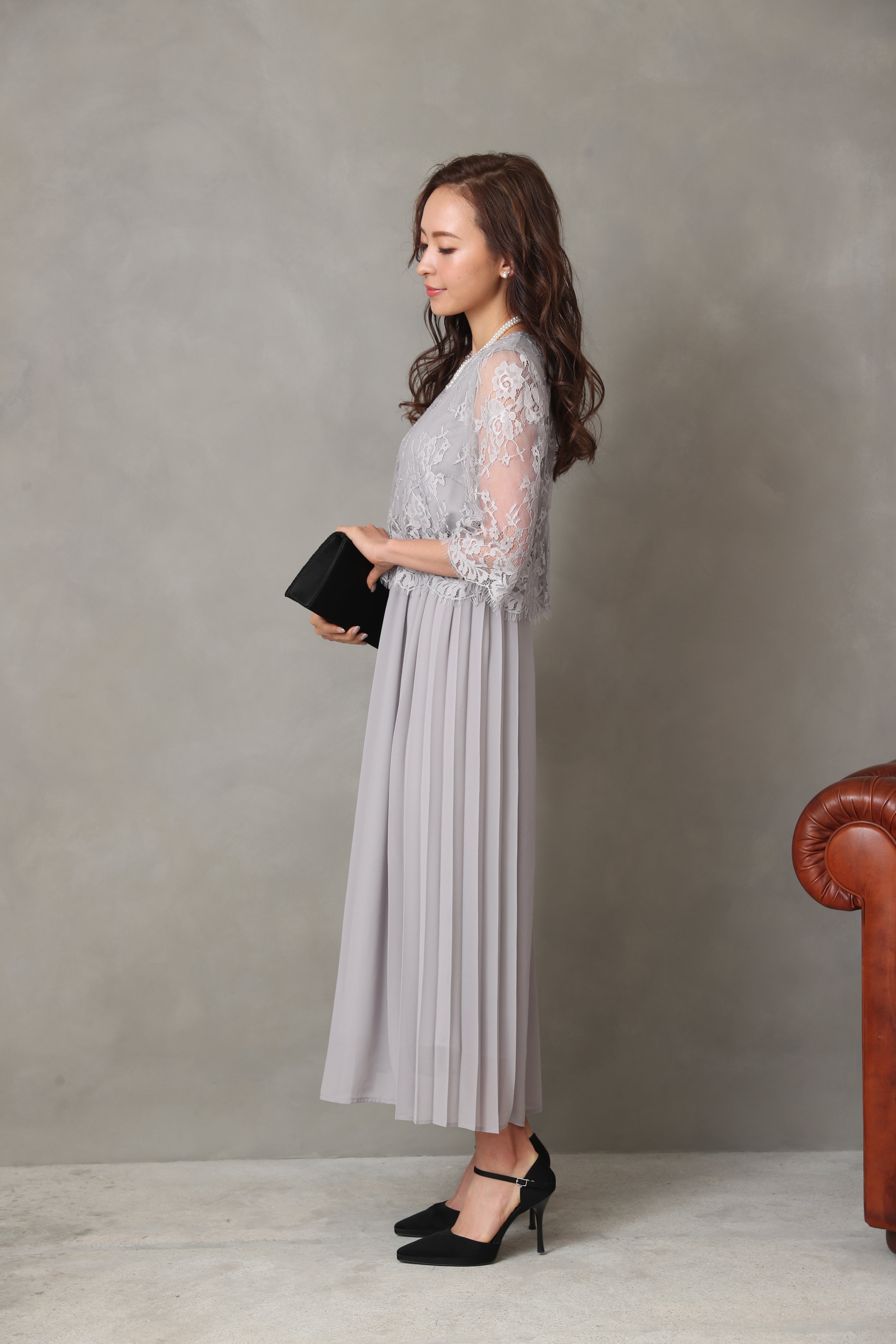 [レンタル] BELINDA DE CAPRIS サイドプリーツ レーススリーブ ワンピースドレス グレーの宅配レンタル - 16