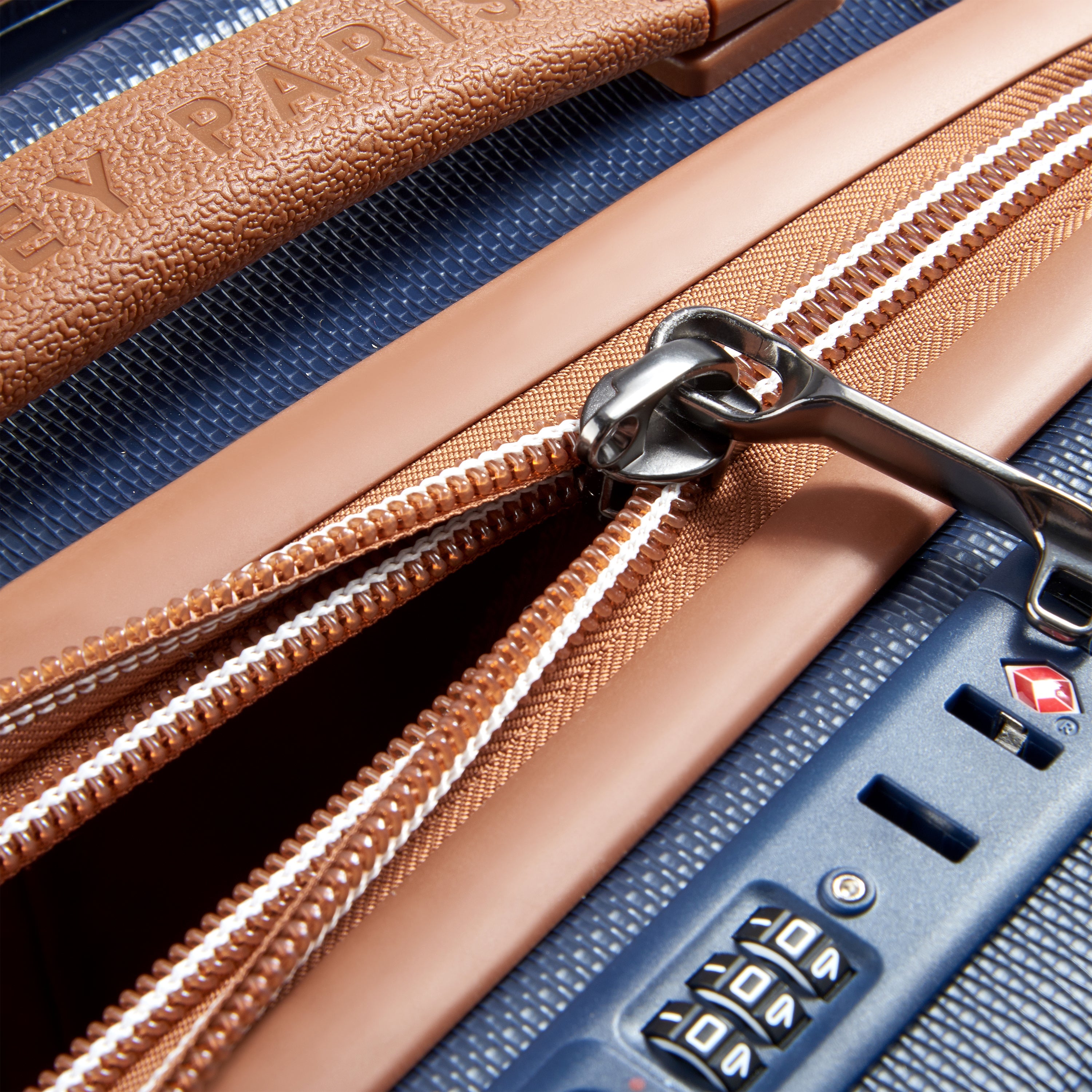 [レンタル] [1-3泊向けサイズ]DELSEY CHATELET AIR 2.0 Sサイズ(55cm) 38L ハード スーツケースの宅配レンタル - 17