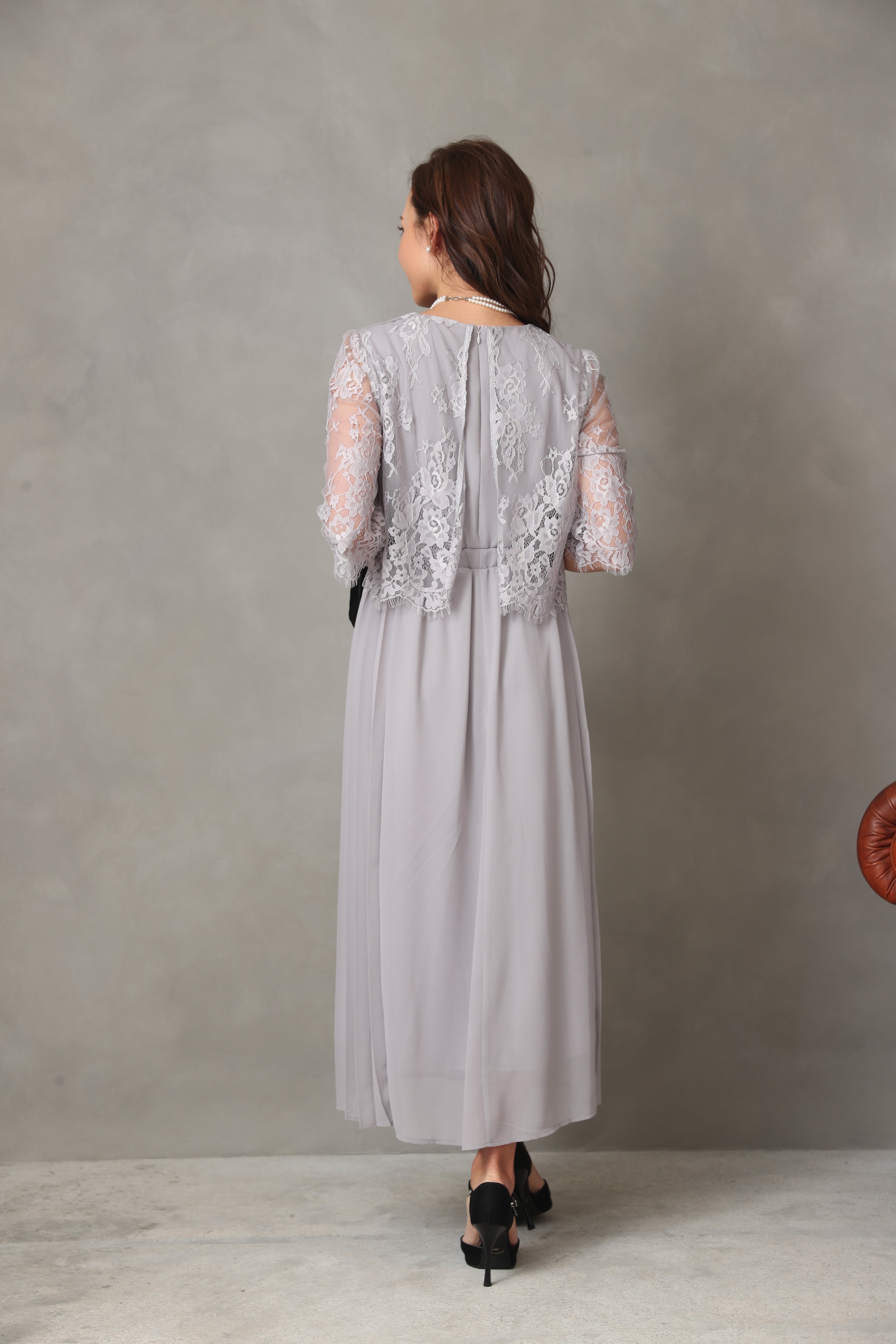 [レンタル] BELINDA DE CAPRIS サイドプリーツ レーススリーブ ワンピースドレス グレーの宅配レンタル - 20