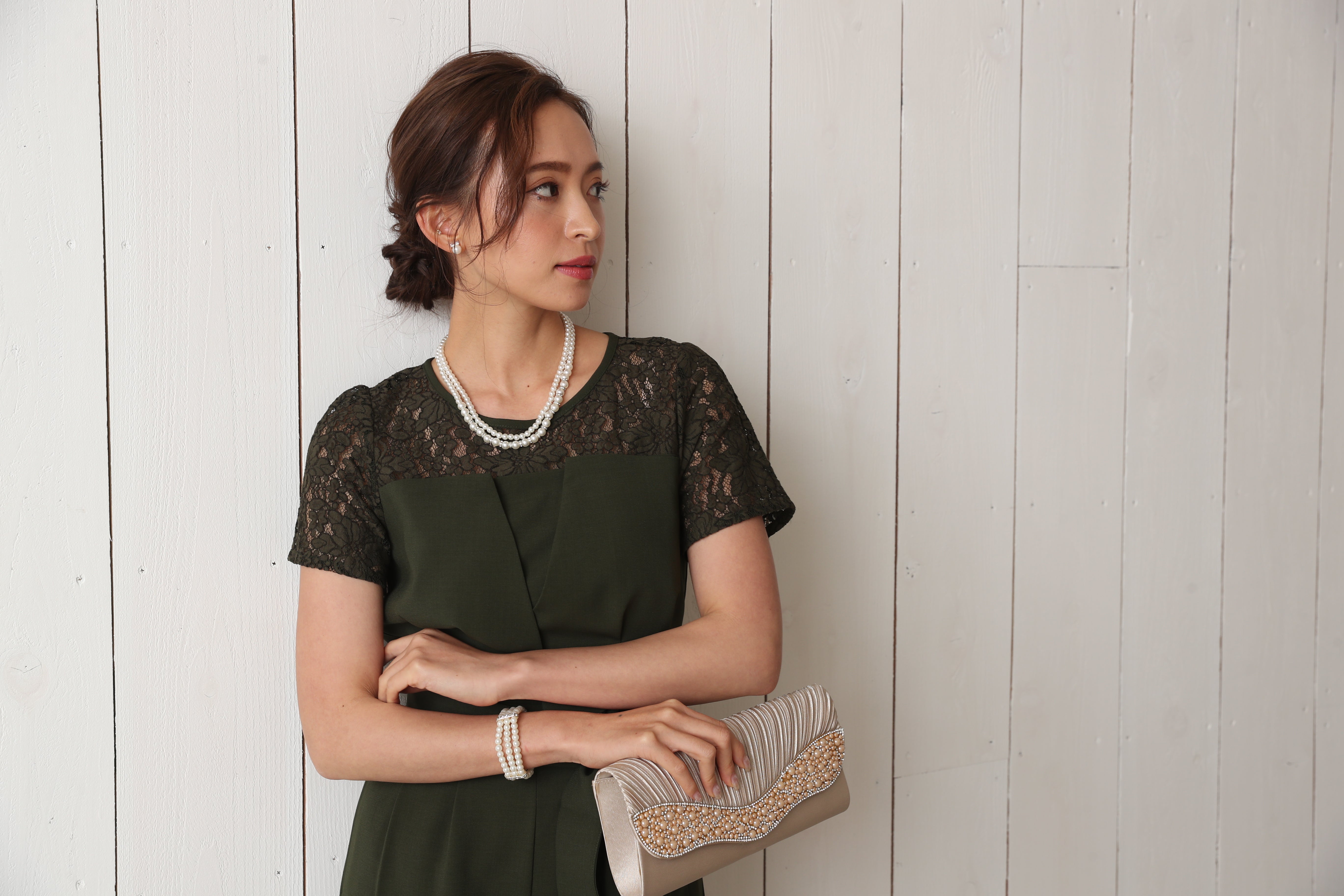 [レンタル] BELINDA DE CAPRIS 袖付きタックテーパード オールインワン パンツドレス カーキの宅配レンタル - 36