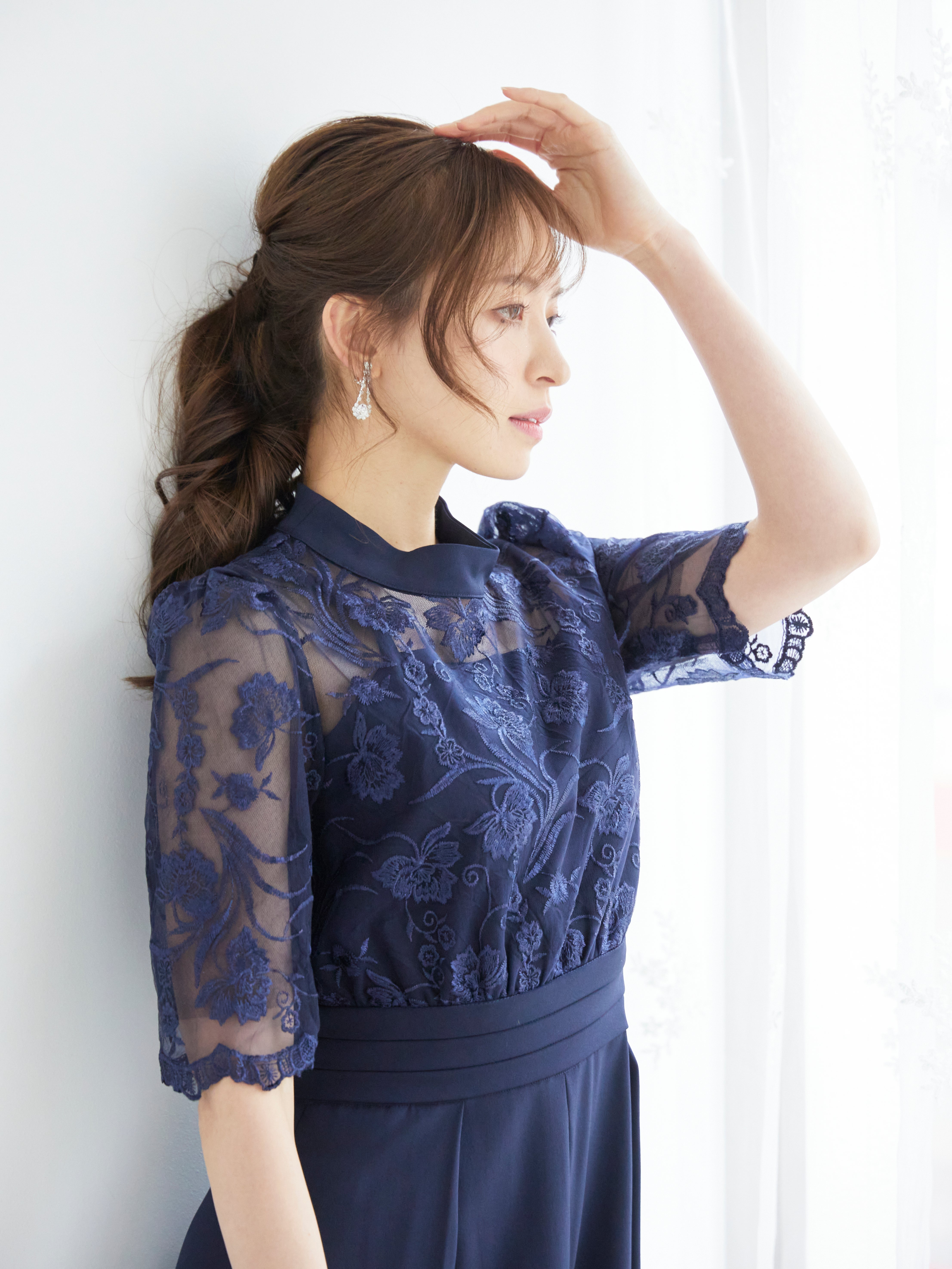 [レンタル] BELINDA DE CAPRIS 刺繍レース オールインワン パンツドレス ネイビーの宅配レンタル - 6