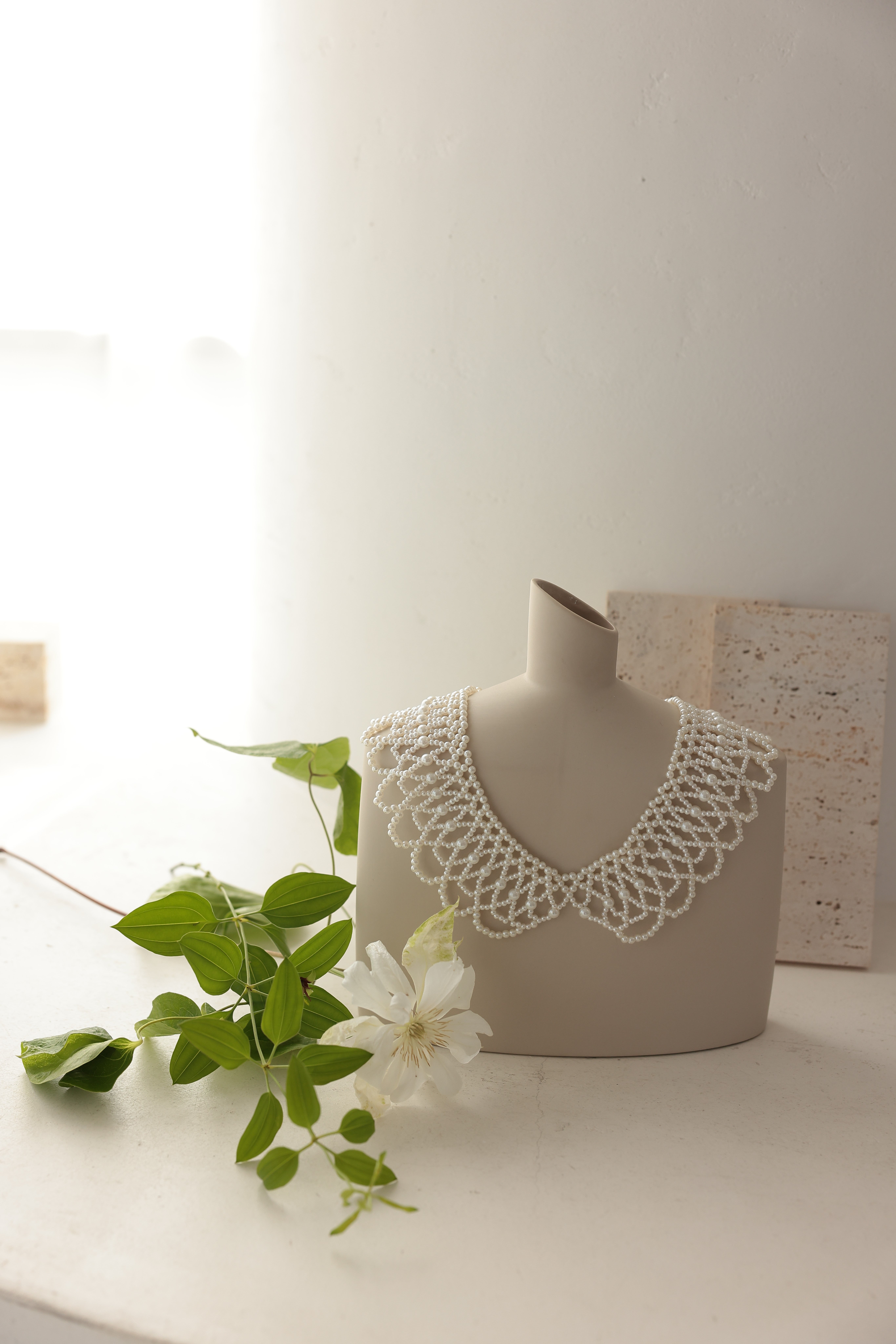 [レンタル] アートマリー つけ襟風編み上げパールネックレス ホワイトの宅配レンタル - 5