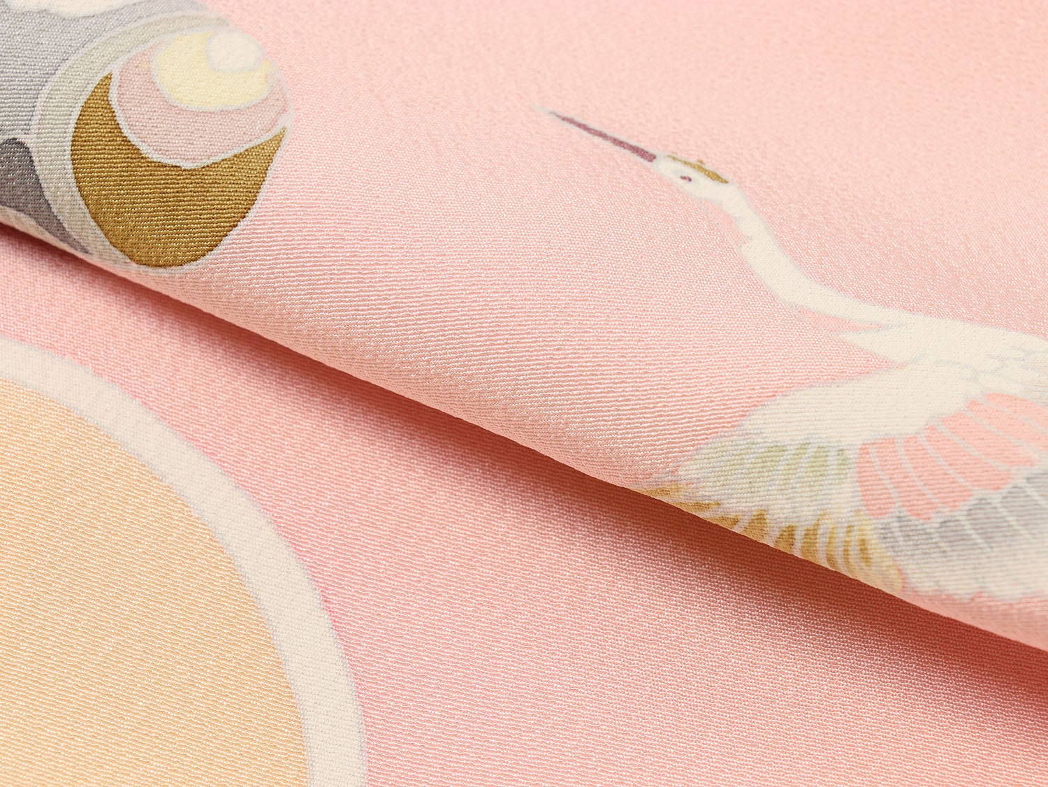 [レンタル] [手描友禅] 女の子 お宮参り 産着 手描友禅 レンタル6点フルセット 正絹 翔鶴に雲取り宝づくし 白色にクリームの宅配レンタル - 6